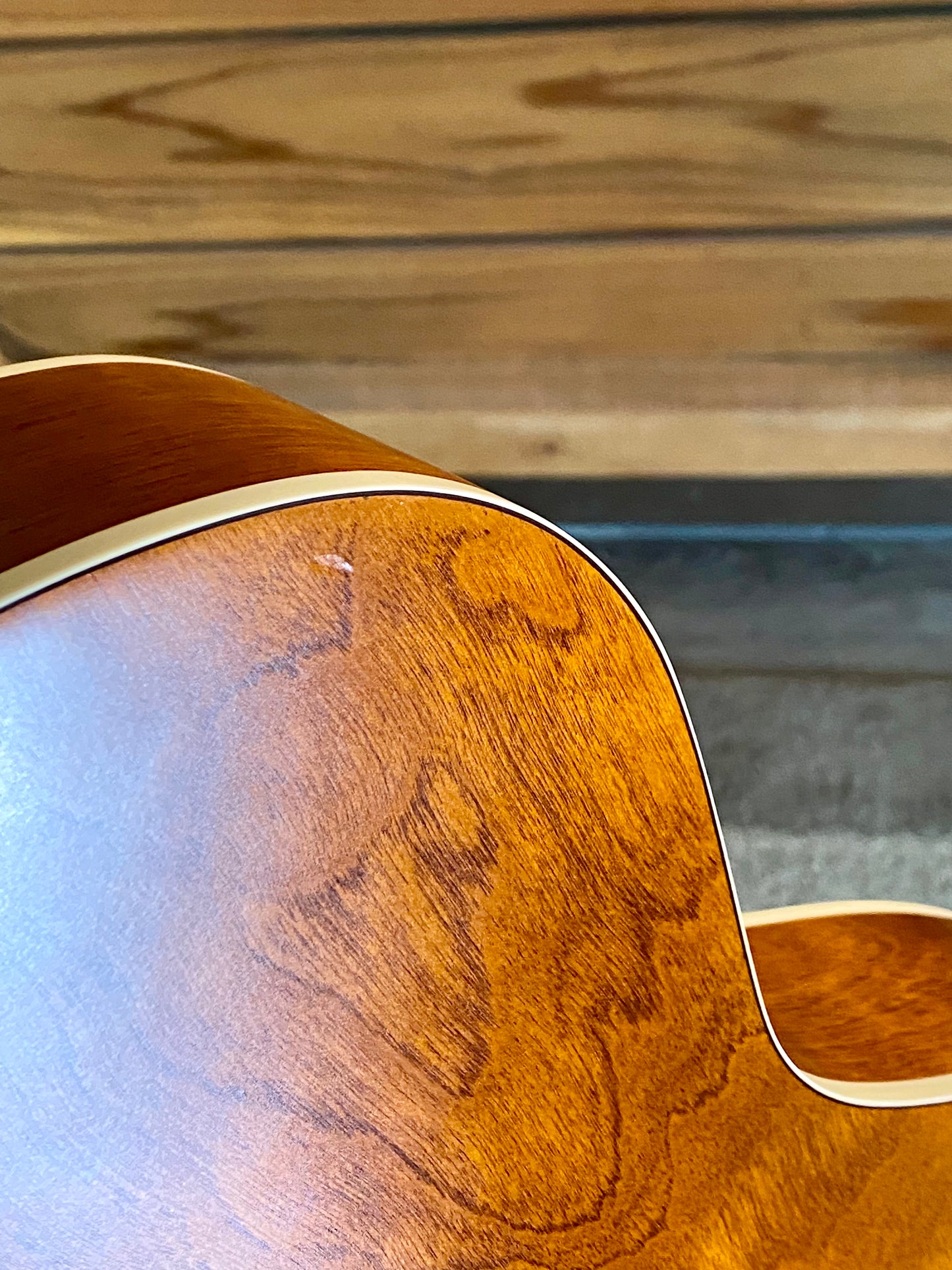 Godin 5th Avenue Kingpin P90 Cognac Burst Electric Guitar USED