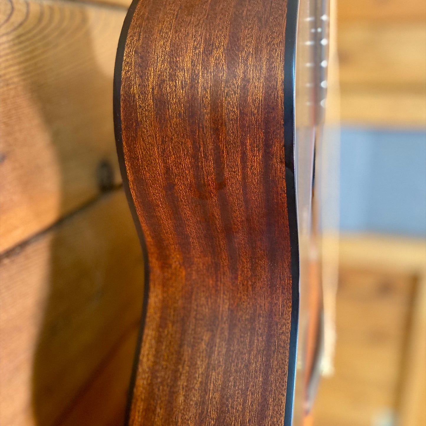 Martin OMC-10E Modern Burst Road Series 000-14 Fret Cutaway Electric Acoustic Guitar