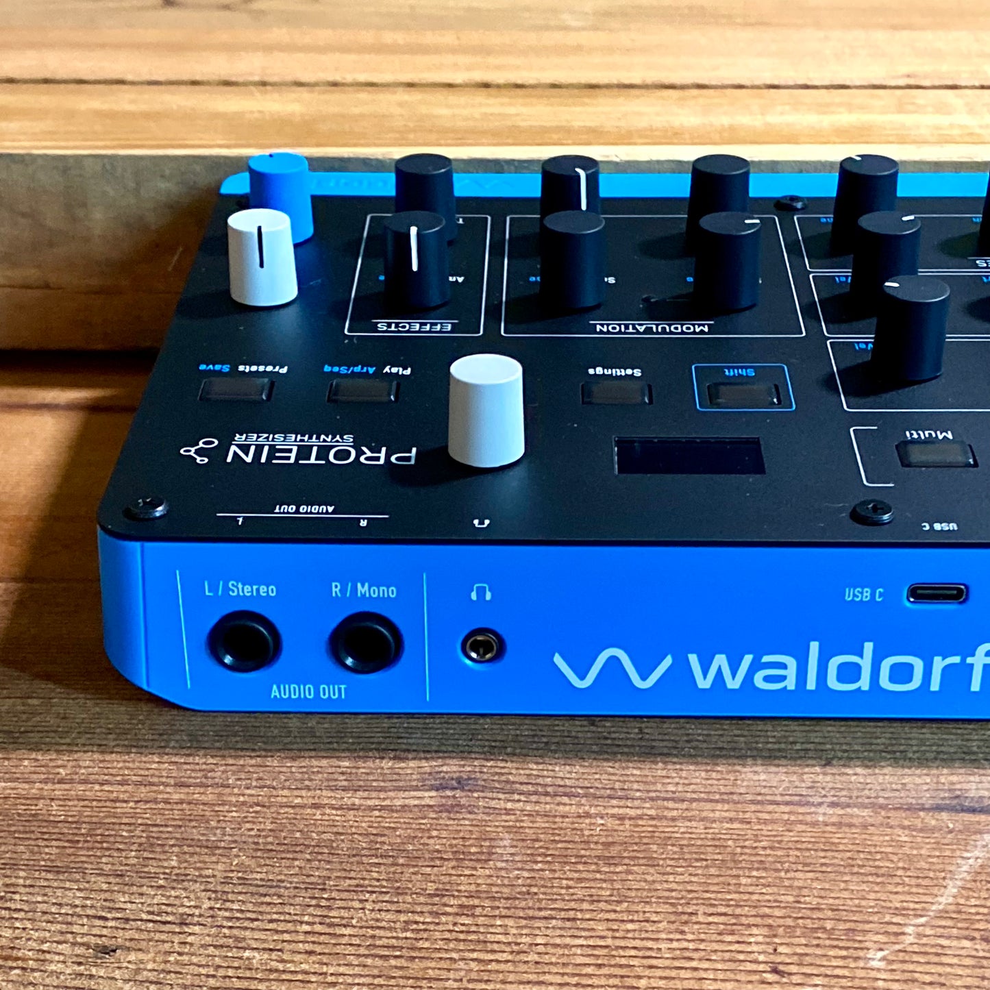 Waldorf Protein Compact 8-Voice Polyphonic Wavetable Synthesizer – view 7