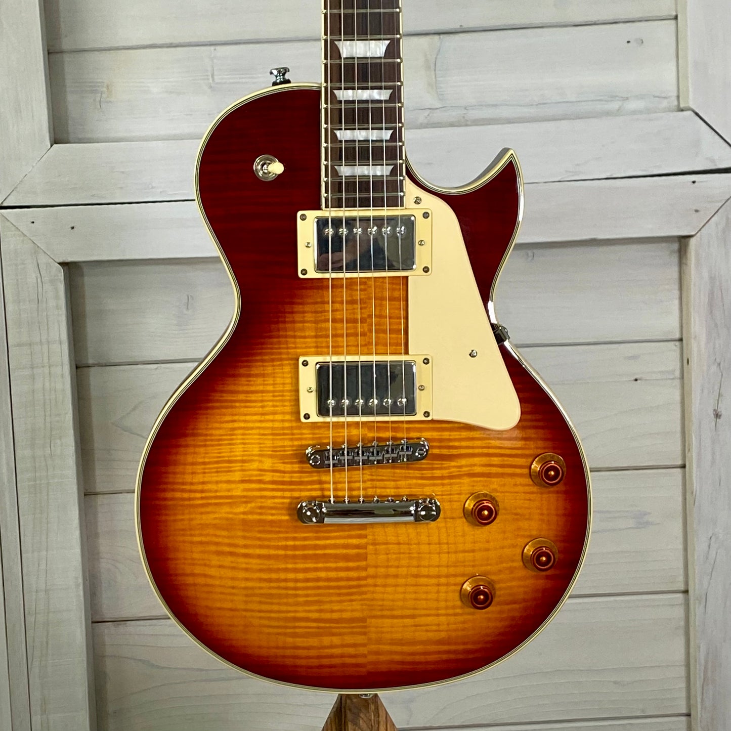 Sire L7 Larry Carlton Single-Cut Electric Guitar in Tobacco Sunburst – view 3