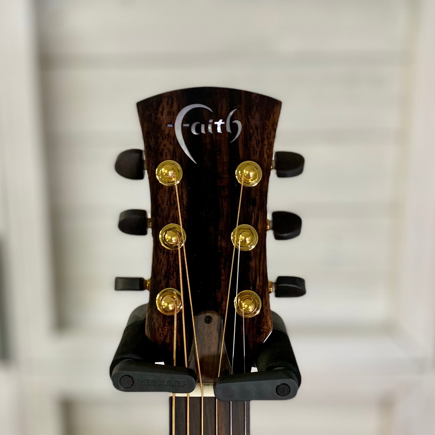 Faith Guitars HiGloss Venus 3-Piece Indonesian Rosewood Back & Sides Electric / Acoustic Guitar – view 2