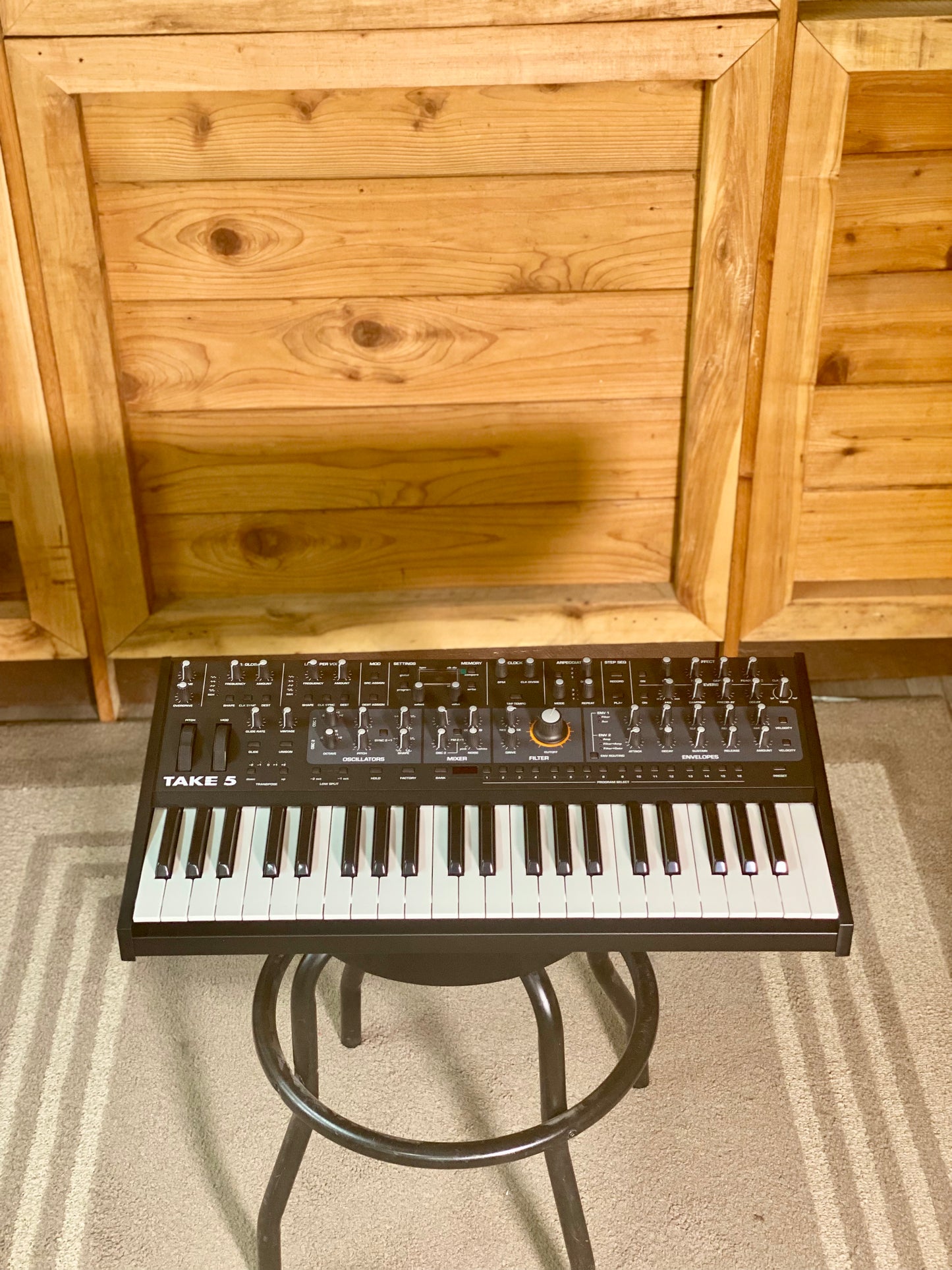 Sequential SEQ-3500 TAKE 5 Poly Synth