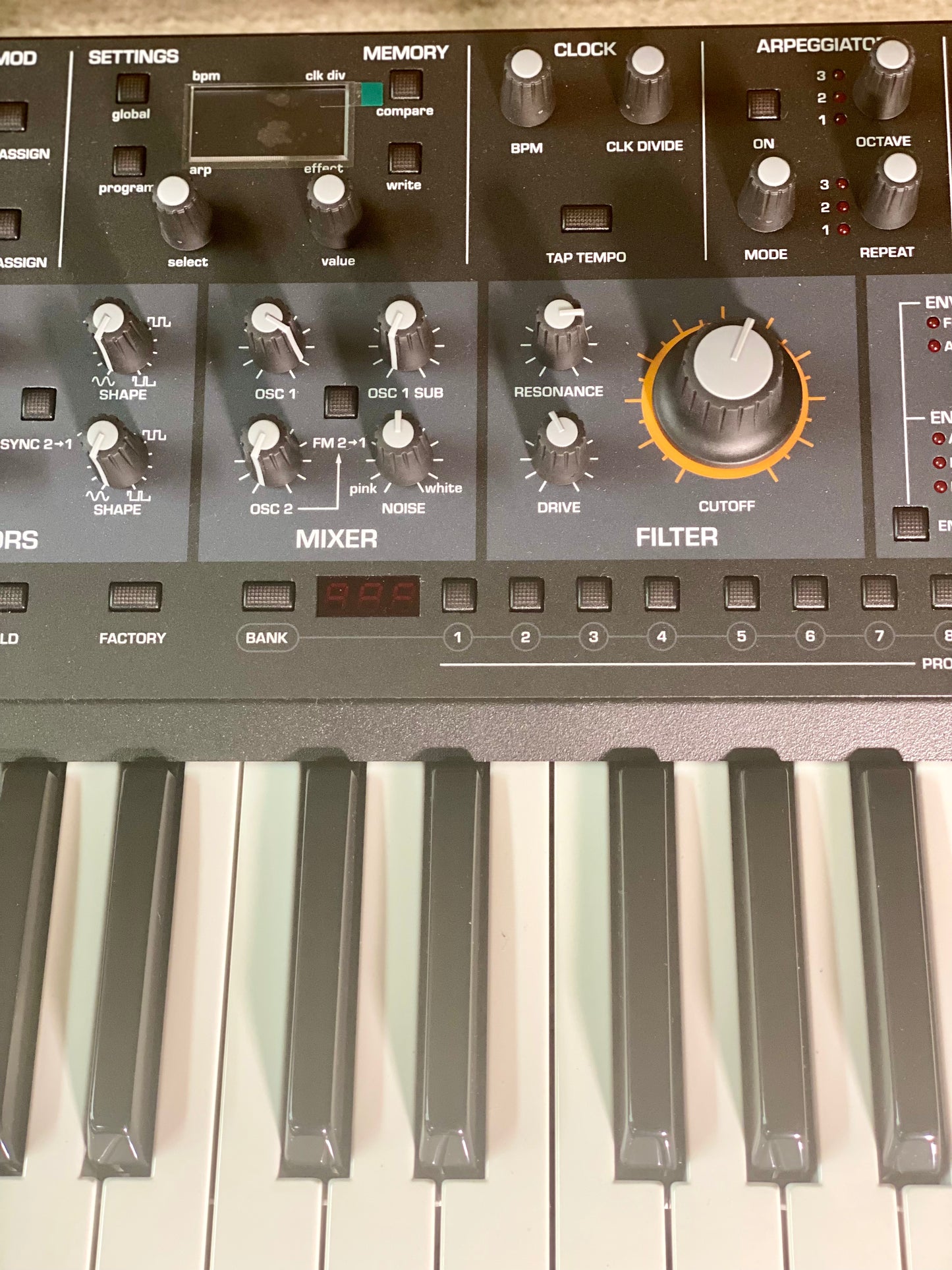 Sequential SEQ-3500 TAKE 5 Poly Synth