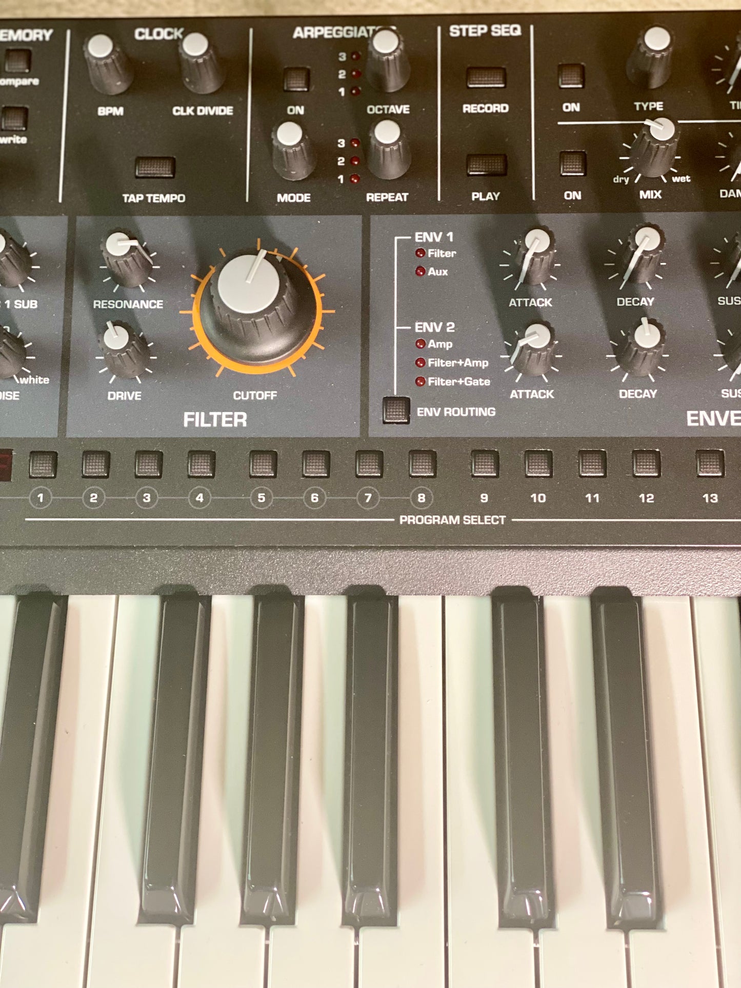 Sequential SEQ-3500 TAKE 5 Poly Synth