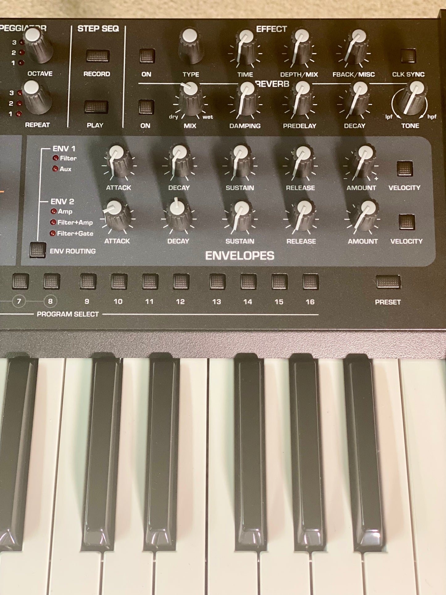 Sequential SEQ-3500 TAKE 5 Poly Synth