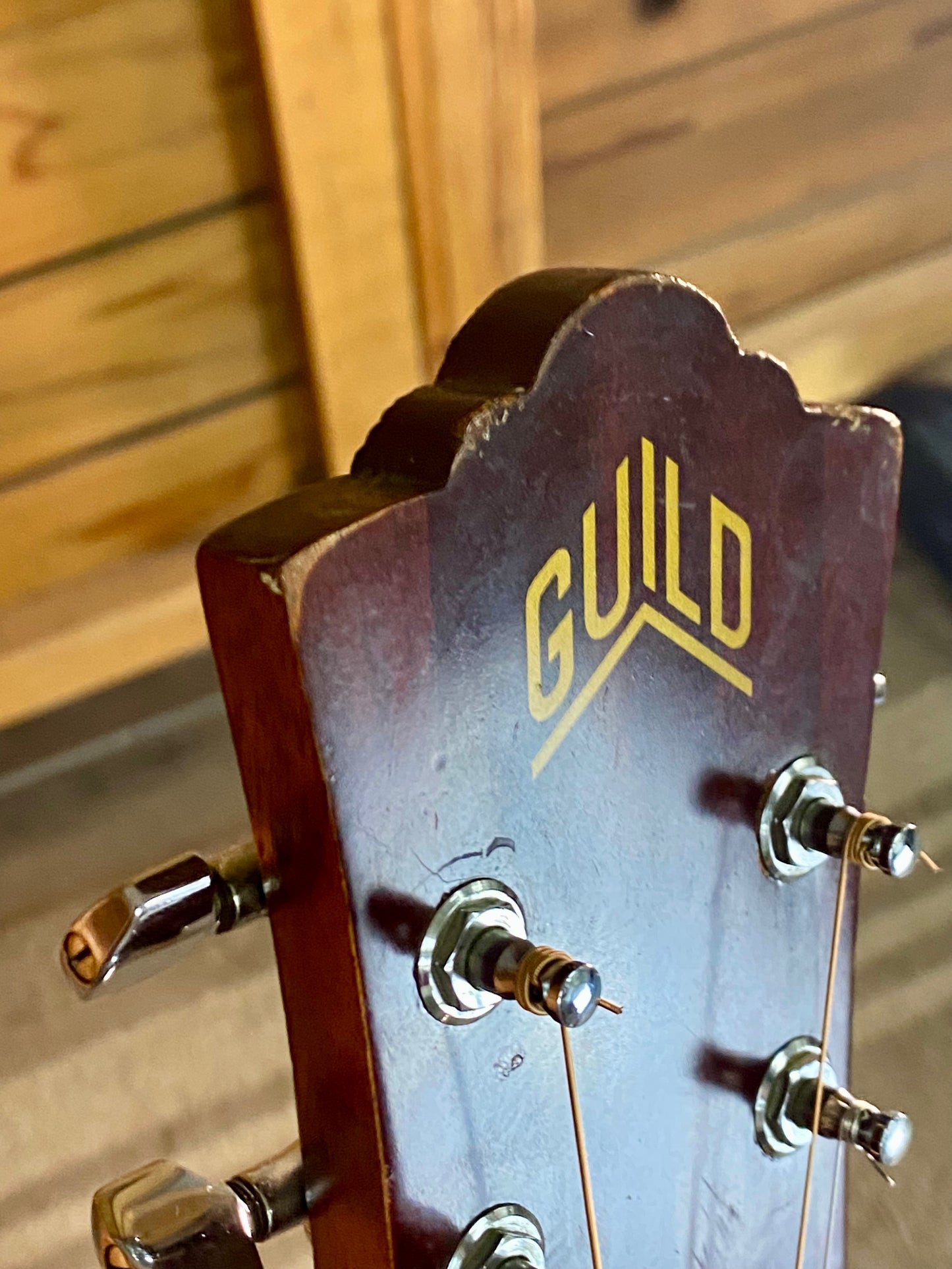 Guild D35 1973 Vintage Acoustic Guitar USED