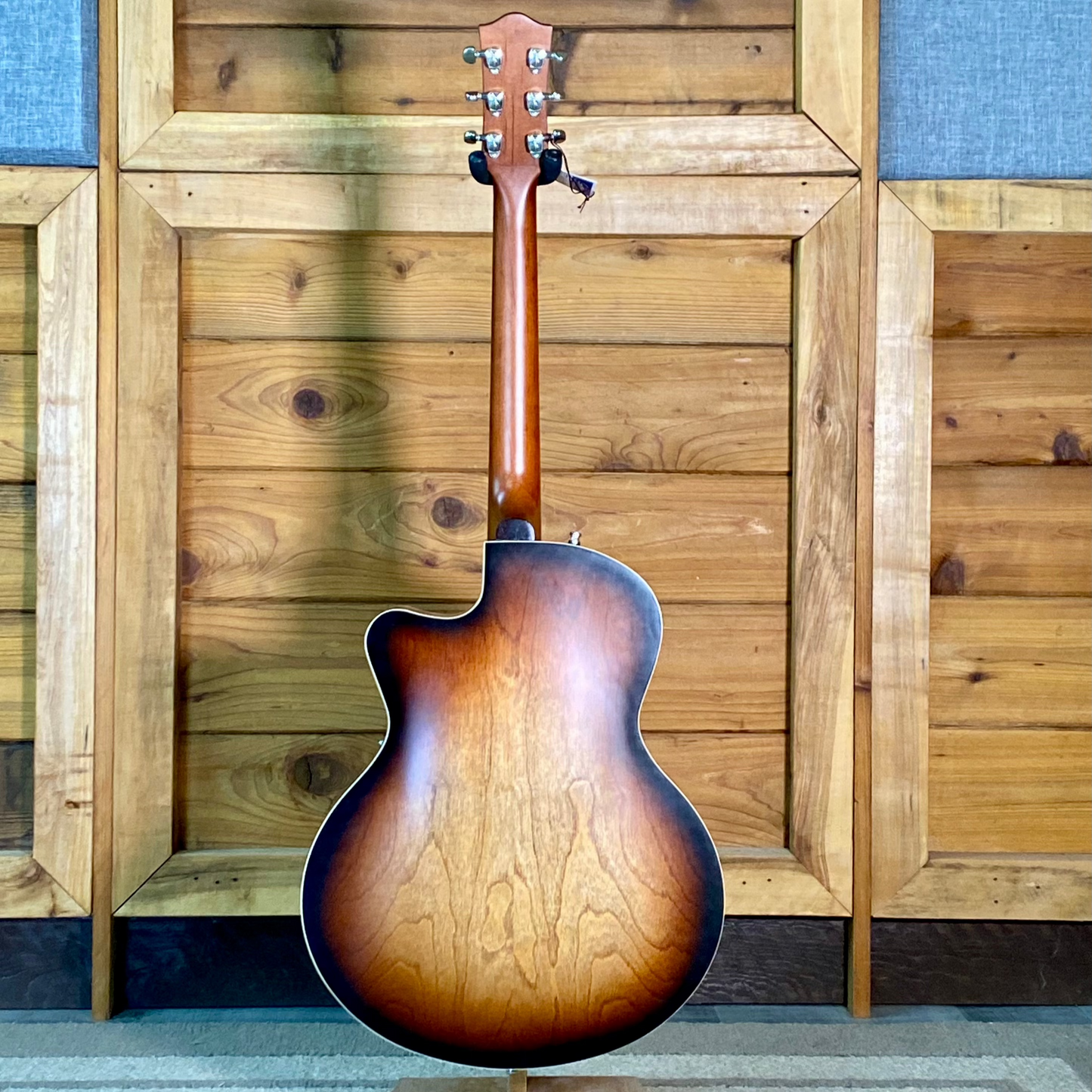 Godin 5th Avenue CW Kingpin II SF Vintage Burst