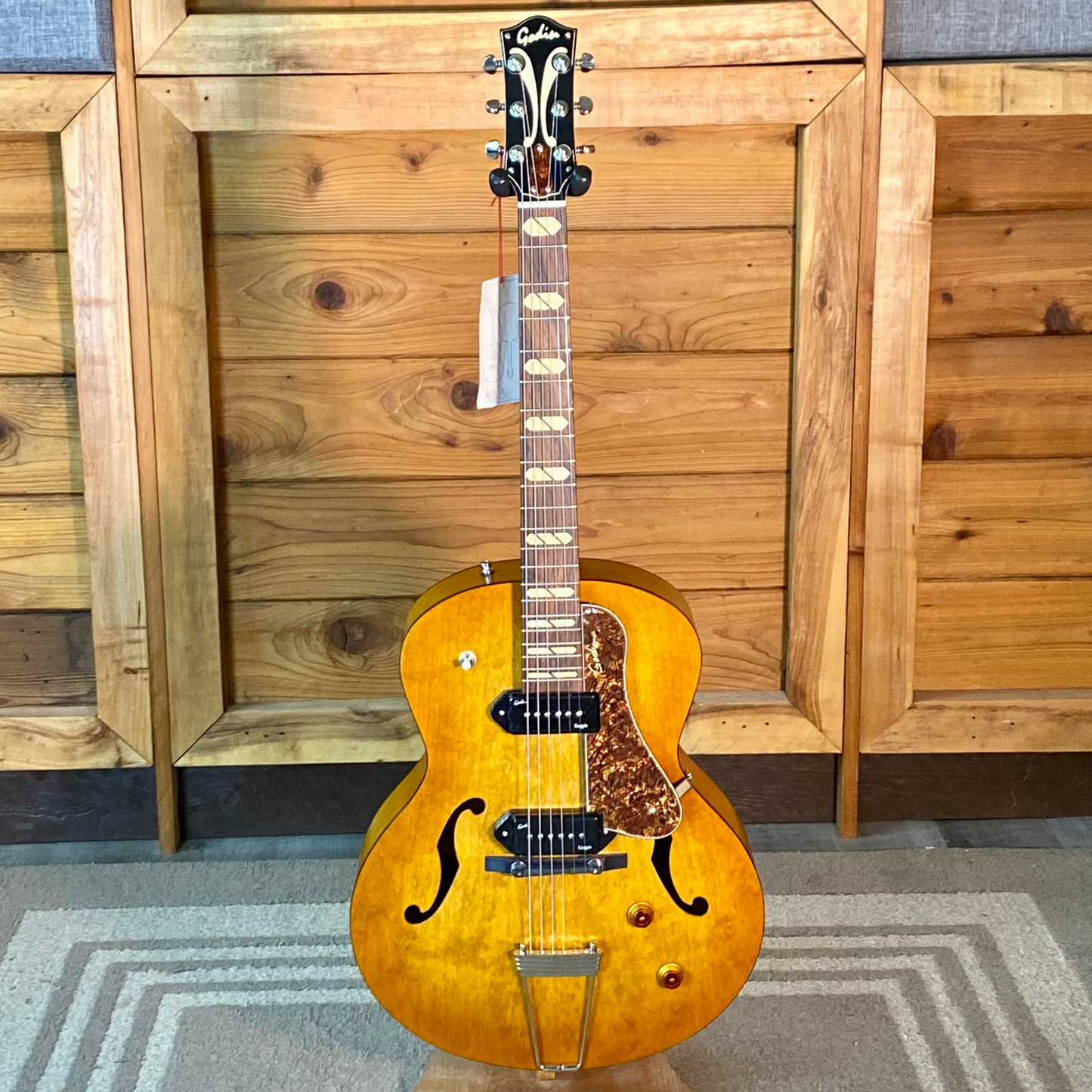 Godin 5th Avenue Jumbo P90 in Harvest Gold B Stock
