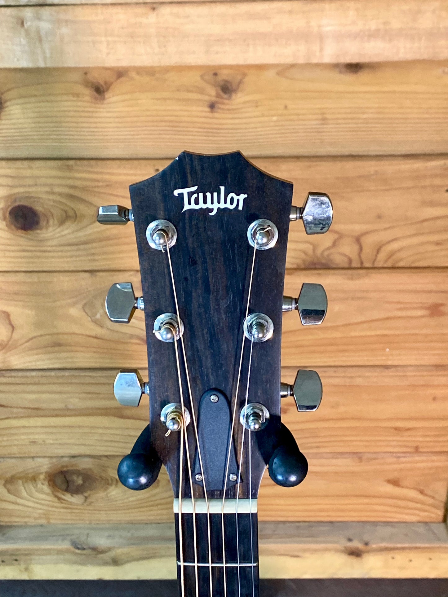 Taylor 214CE Plus Rosewood Spruce with original Aerocase in Natural Finish USED