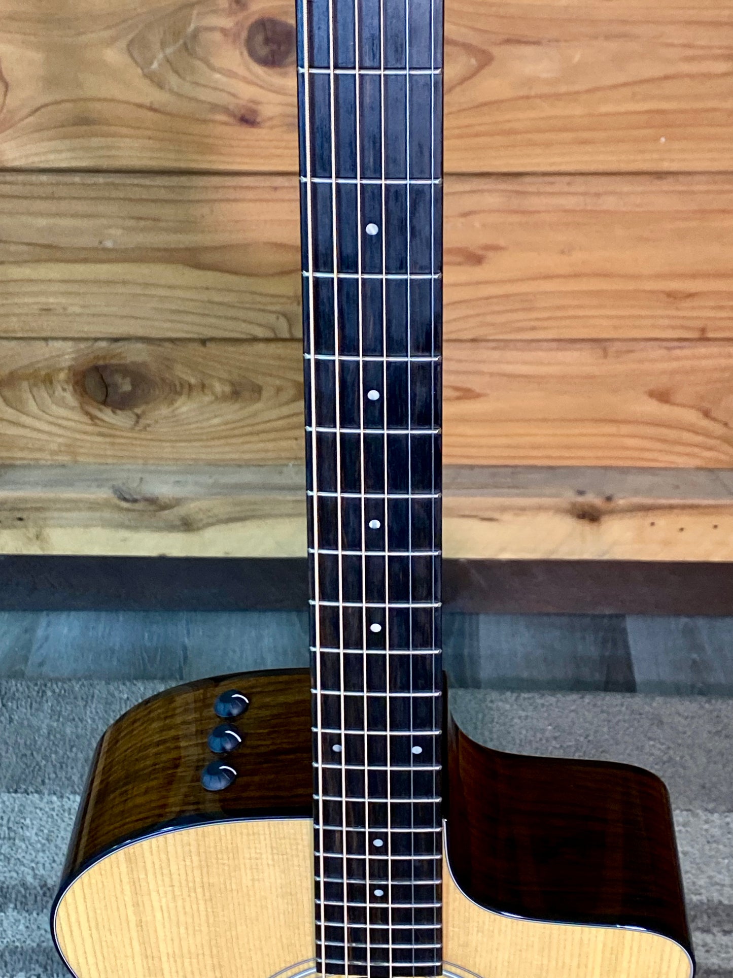 Taylor 214CE Plus Rosewood Spruce with original Aerocase in Natural Finish USED