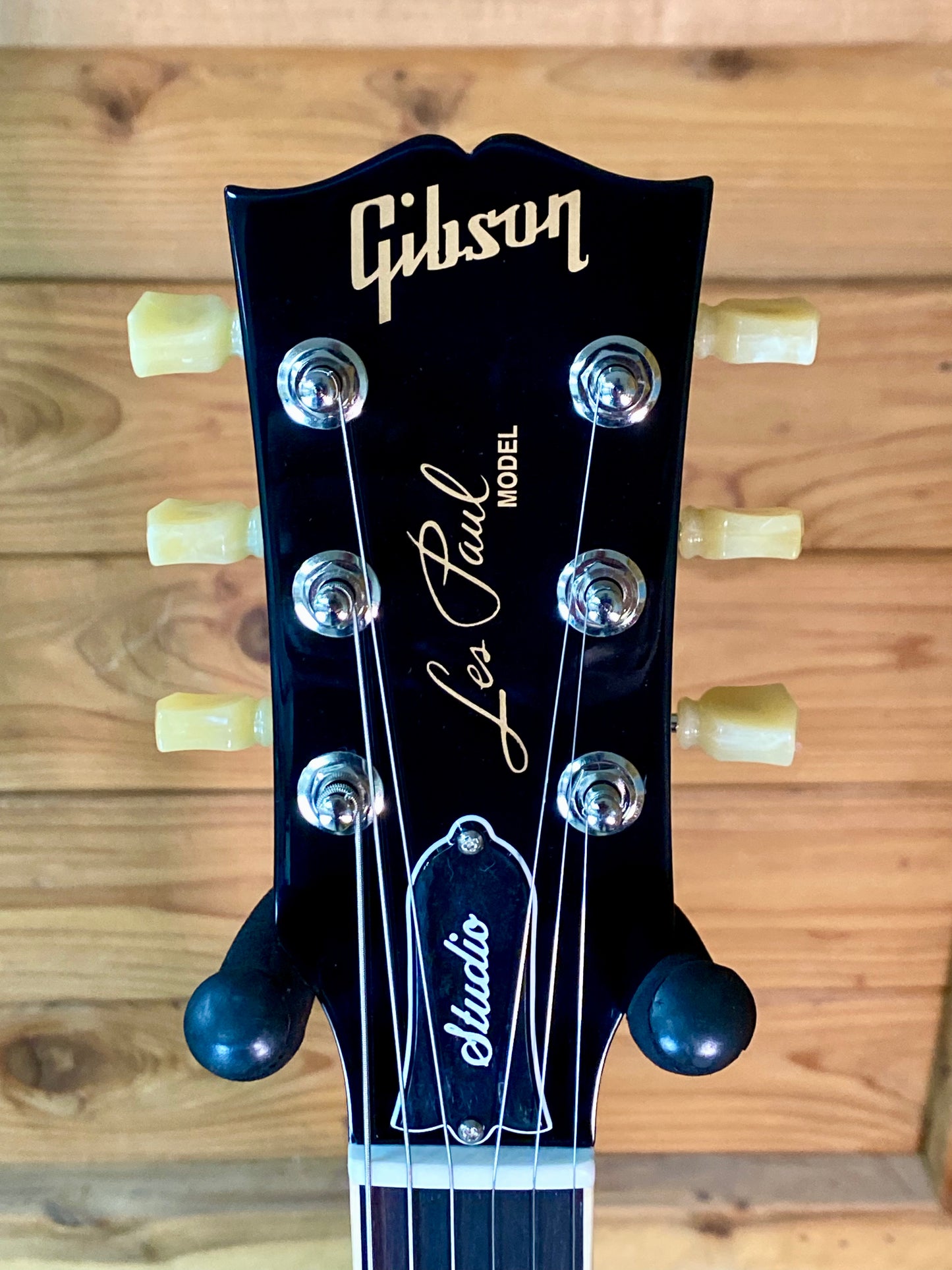 Gibson Les Paul Studio Figured Top Dark Purple Burst USA Exclusive. Available for order.