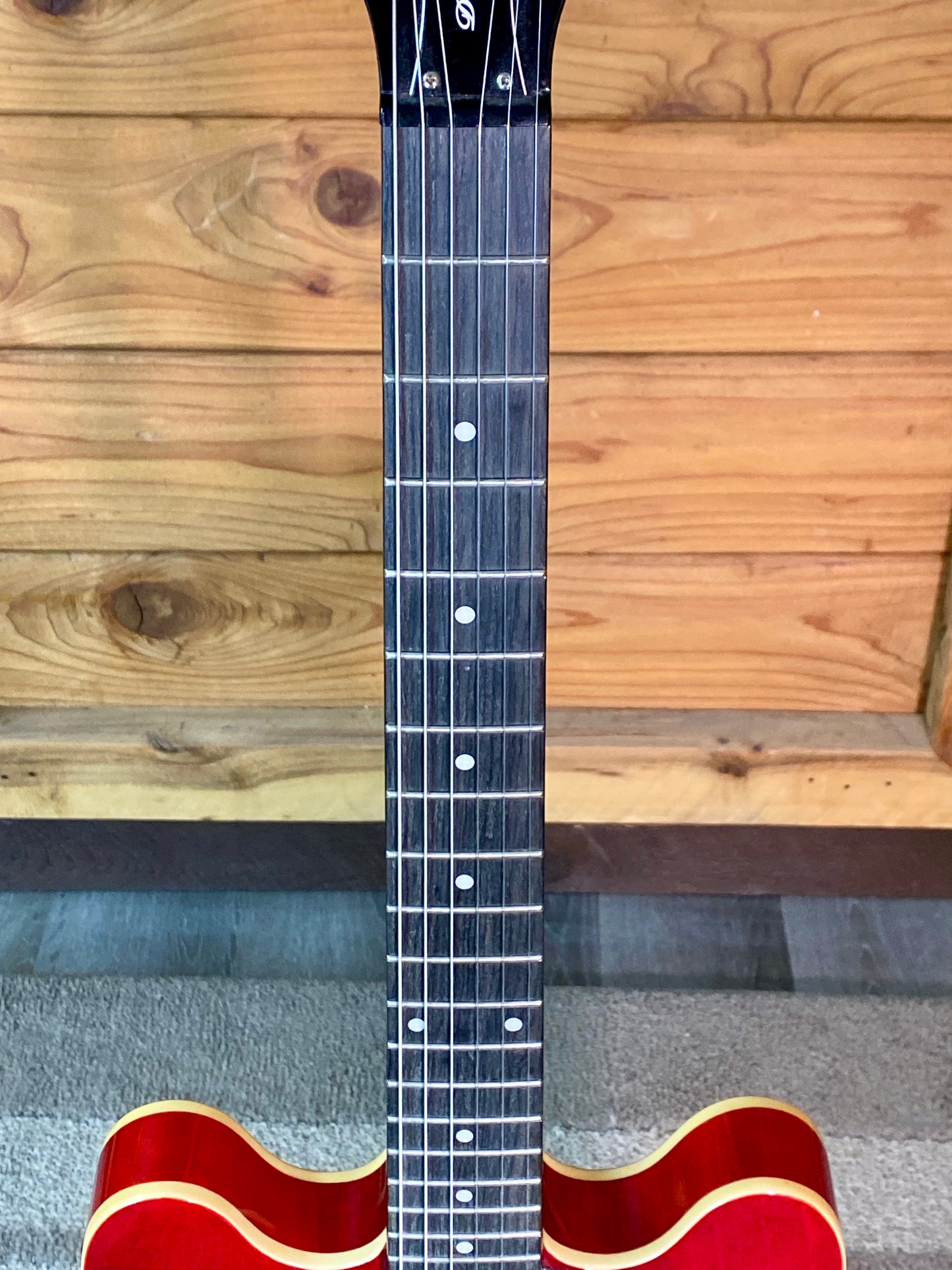 Epiphone ES-335 DOT in Cherry with Hardcase Used