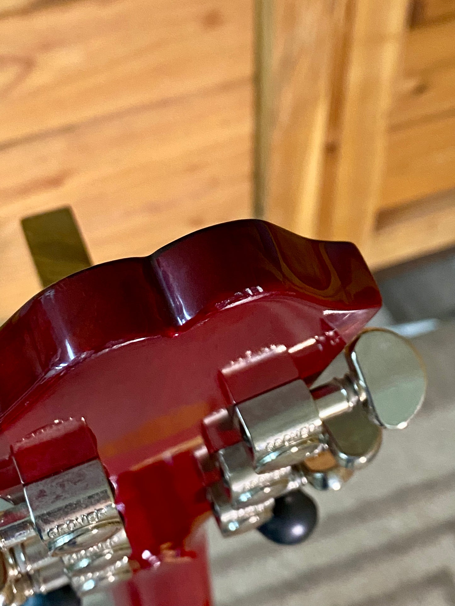 Epiphone ES-335 DOT in Cherry with Hardcase Used