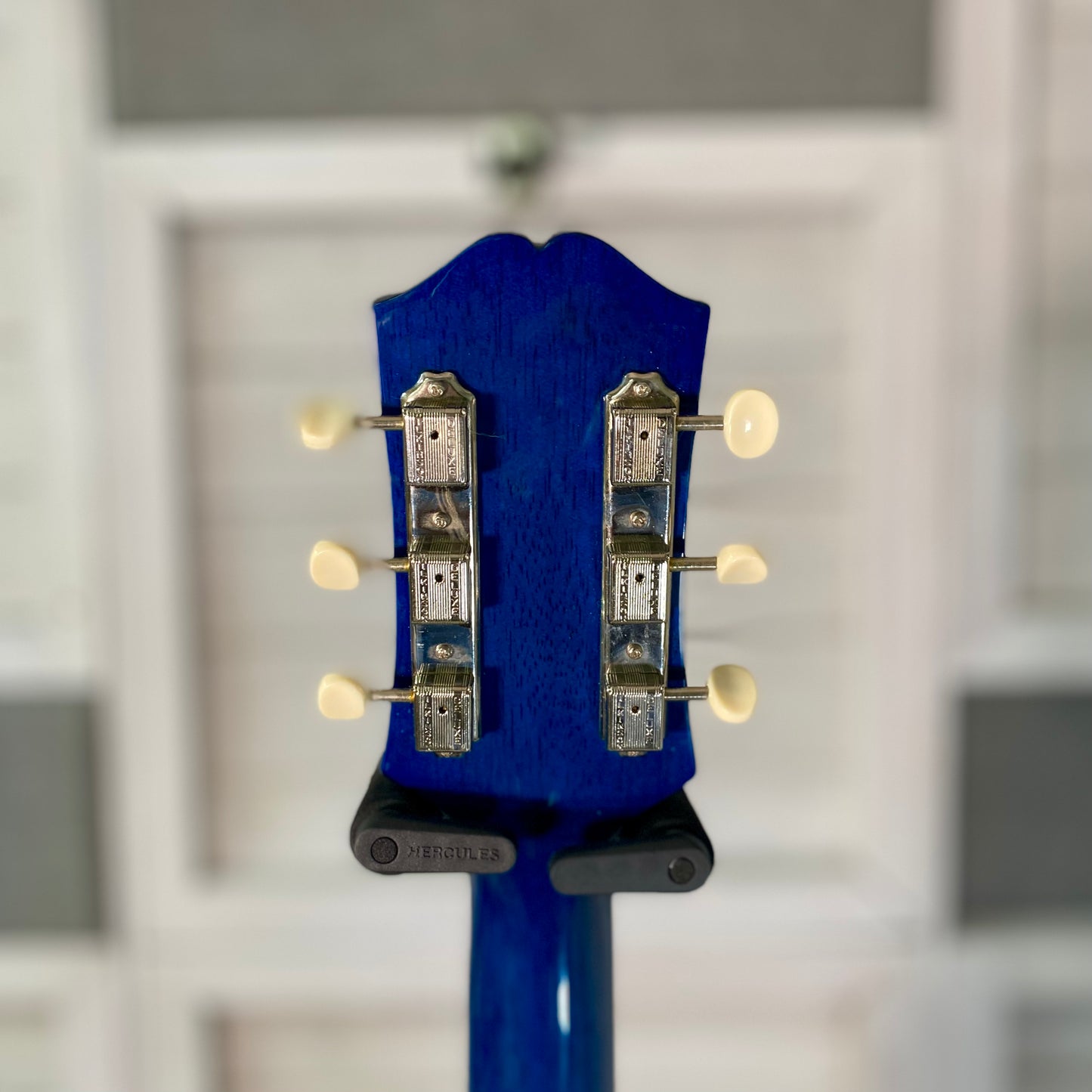 Epiphone Blues King Studio Electric Acoustic Guitar in Blueberry Burst