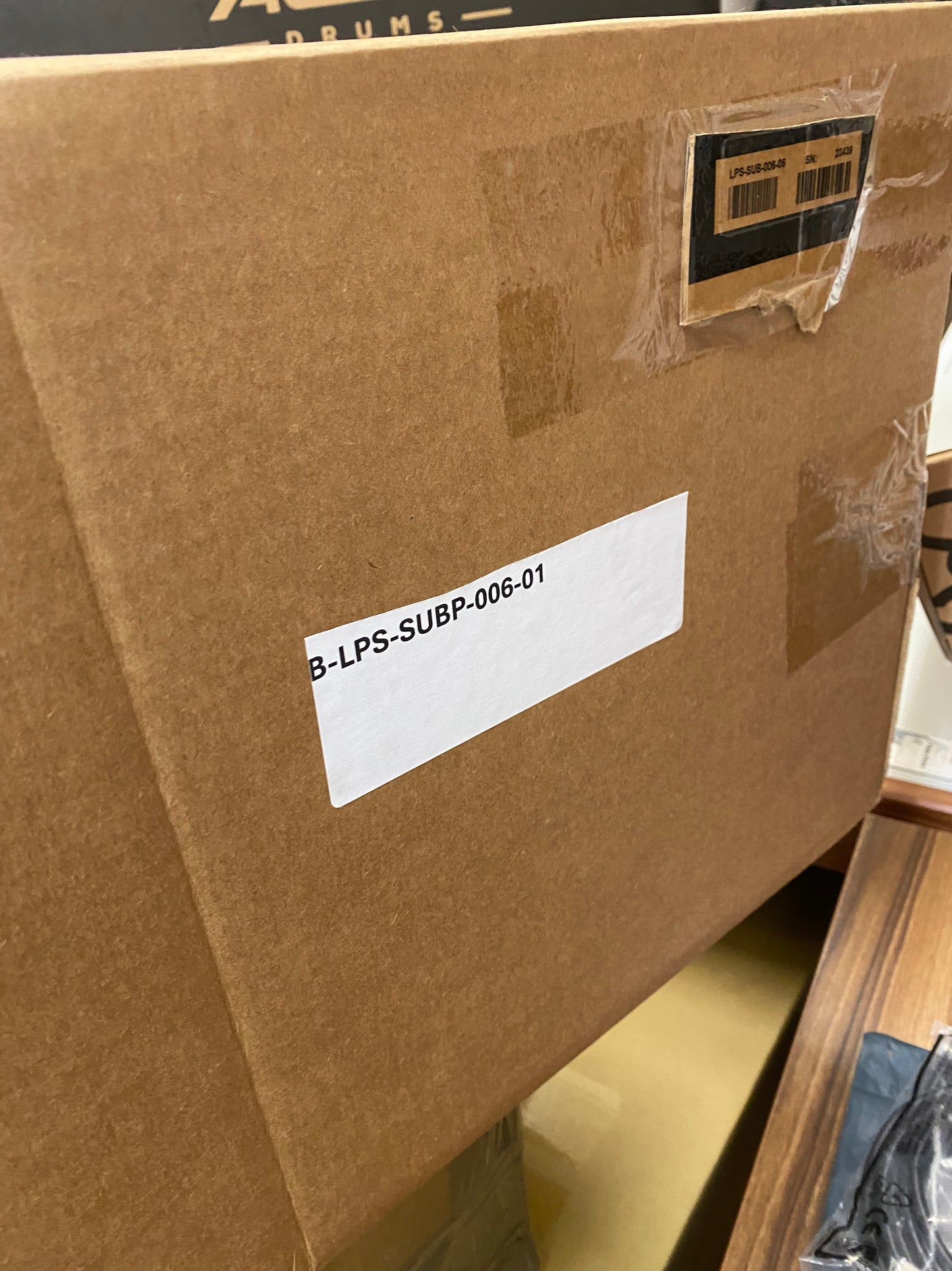 Moog Subsequent 37 - Paraphonic Analog Synthesizer no original box