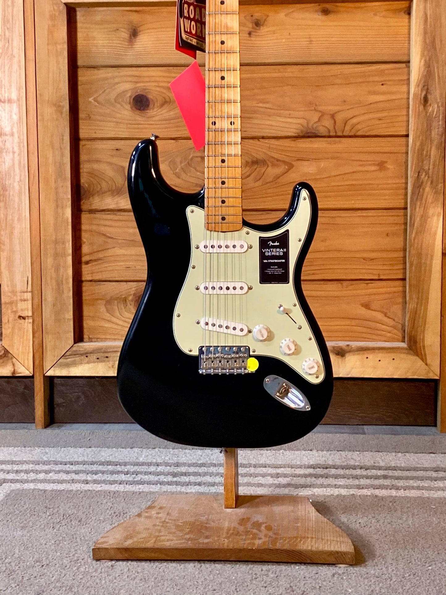 Fender Vintera II Road Worn '60s Stratocaster Limited Edition in Black With Hardshell Case