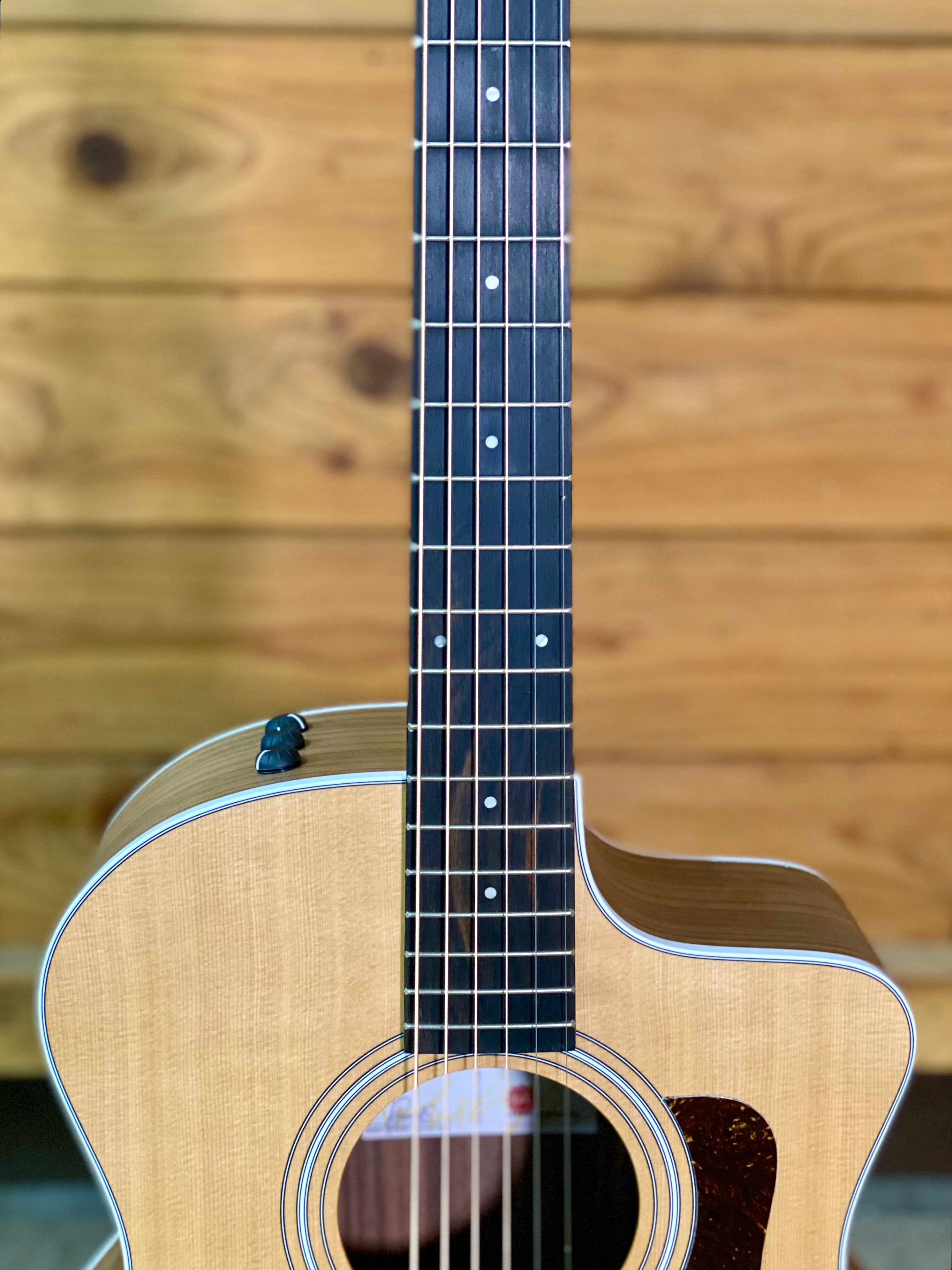 Taylor 214ce Electric Acoustic Guitar Walnut Spruce