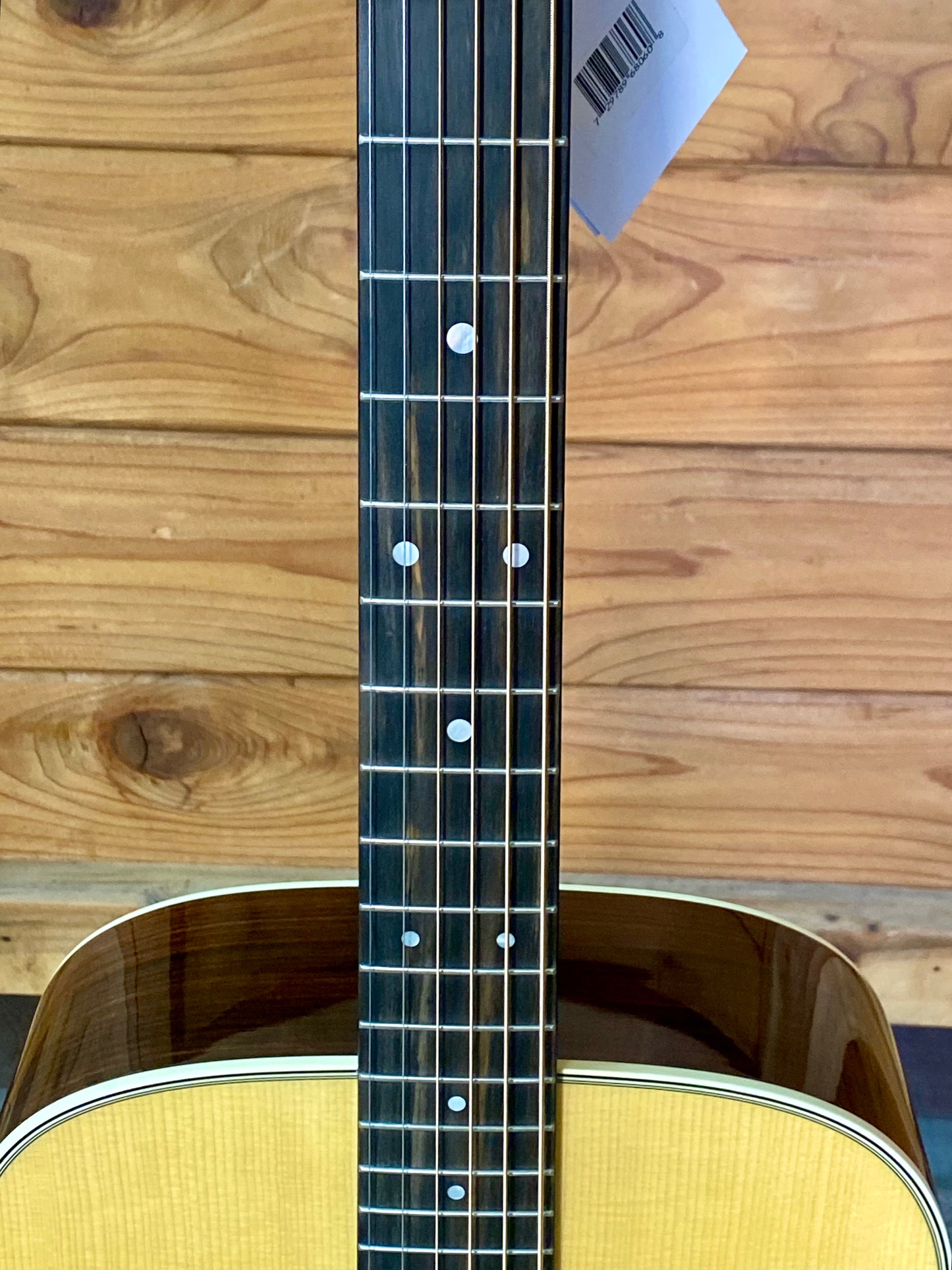 Martin Standard Series D28 Lefty Acoustic Guitar with Molded Hardshell Case
