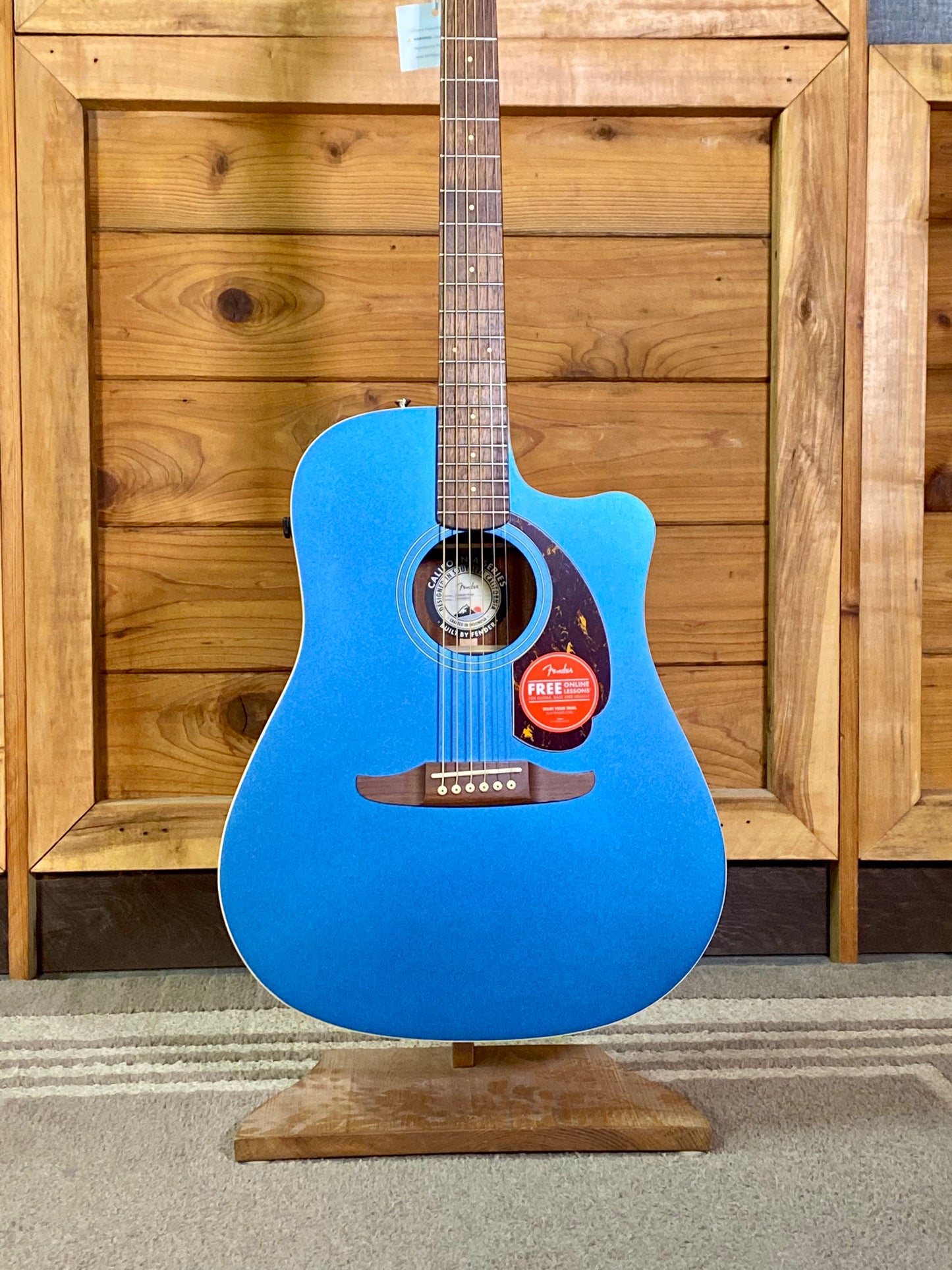 Fender Redondo Player Electric Acoustic Guitar In Lake Placid Blue