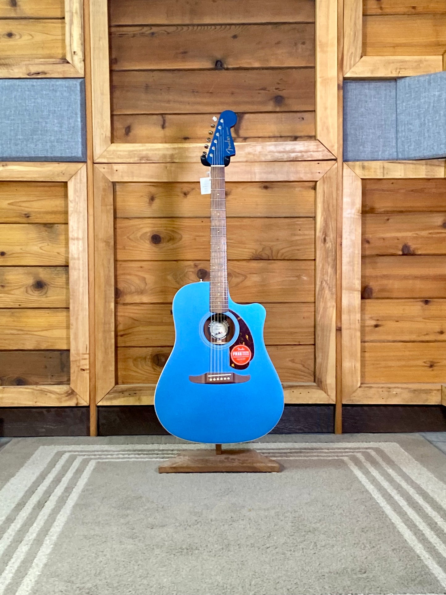 Fender Redondo Player Electric Acoustic Guitar In Lake Placid Blue