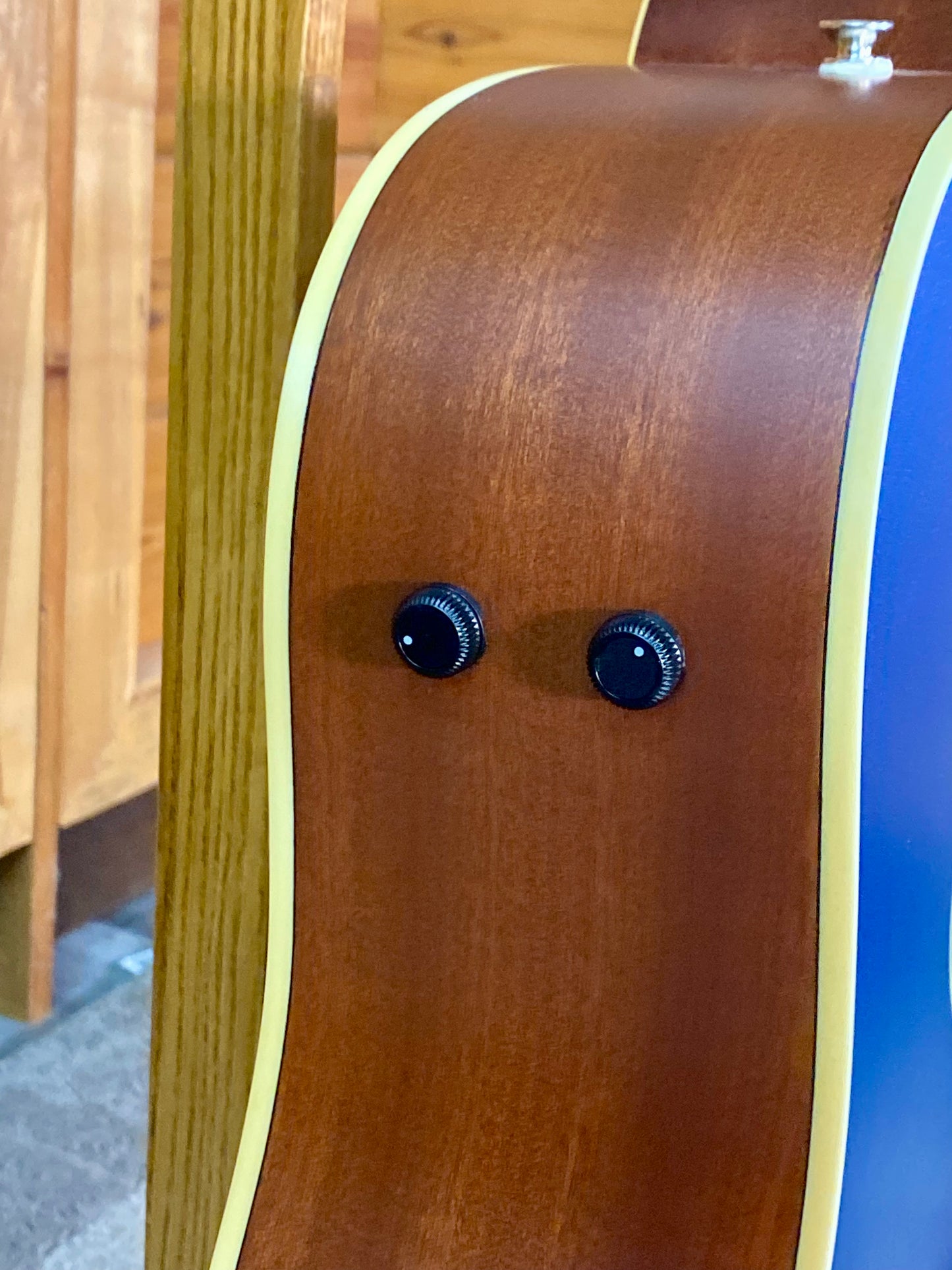 Fender Redondo Player Electric Acoustic Guitar In Lake Placid Blue