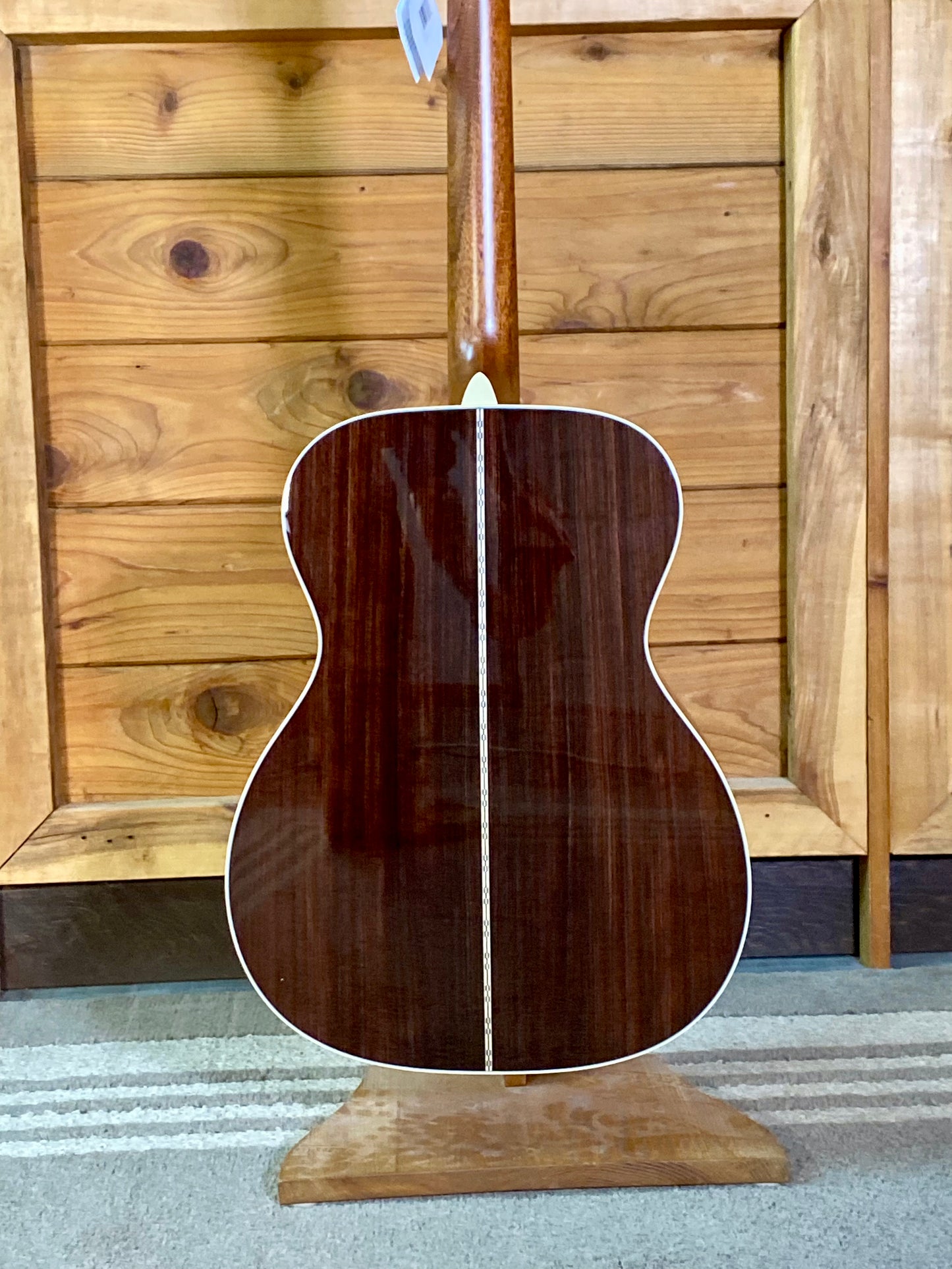 Martin Standard Series OM-28 Acoustic Guitar With Molded Hardshell Case