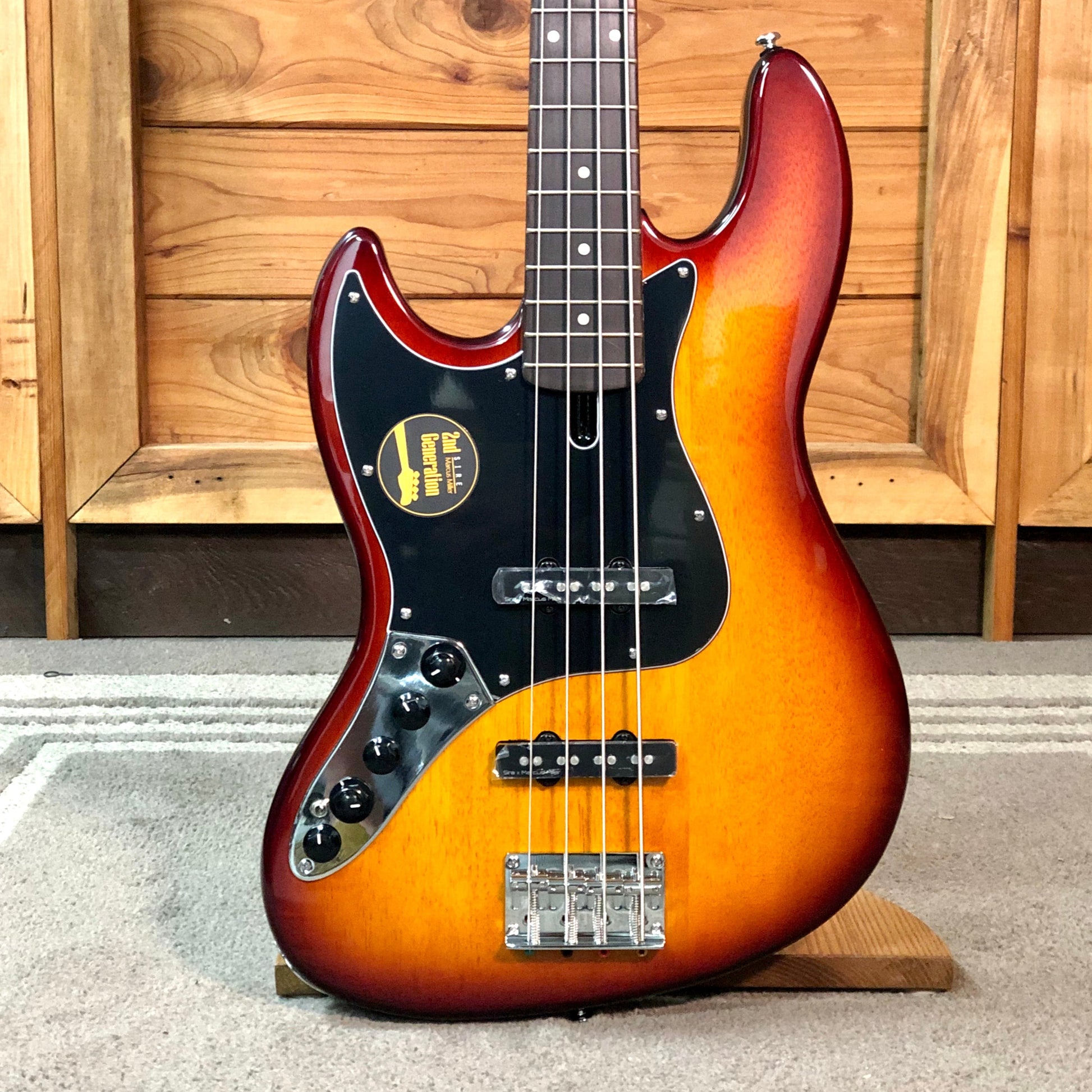 Sire Marcus Miller V3 Bass Left Handed, 2nd Generation in Tobacco Sunburst