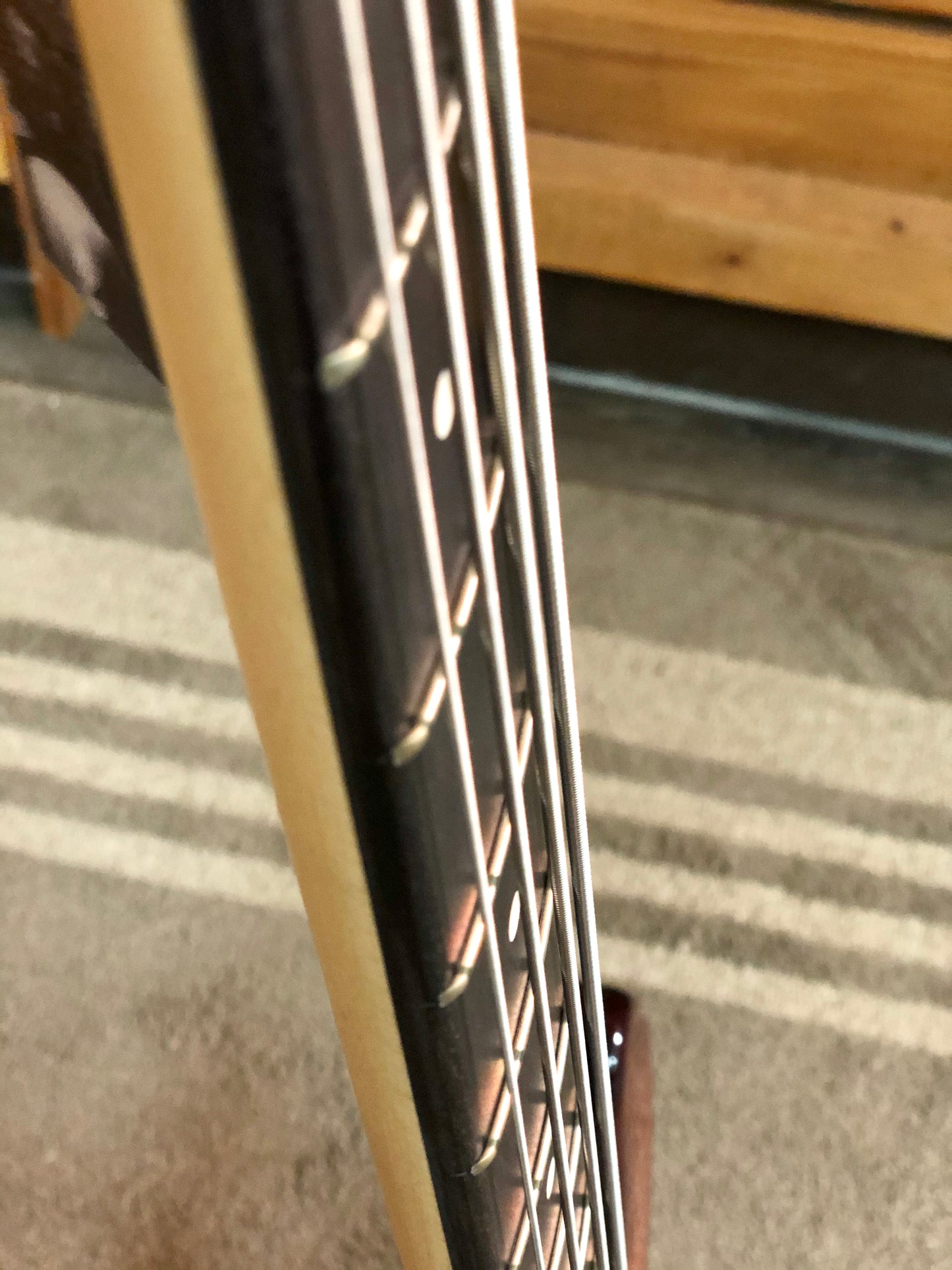 Sire Marcus Miller V3 Bass Left Handed, 2nd Generation in Tobacco Sunburst