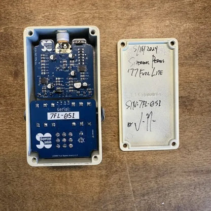 Supercool Pedals '77 Fuzz Lite