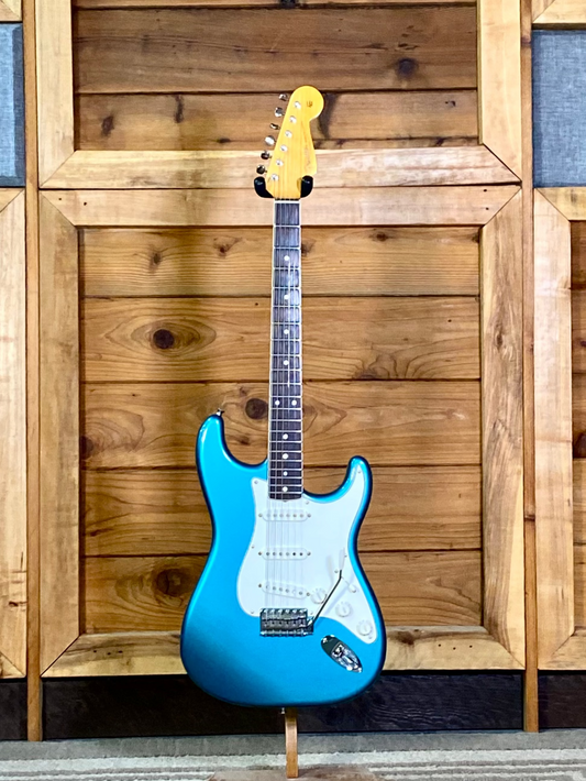 Fender Eric Johnson Stratocaster® Rosewood Lucerne Aqua Firemist With Hardshell Case USED