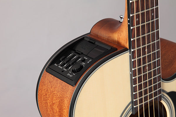 Takamine GX18CE-NS Taka-mini Solid Spruce 3/4 Electric Acoustic Guitar with Gig Bag - Natural