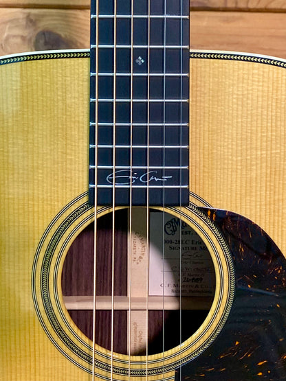 Martin 00028EC Eric Clapton Spruce/Rosewood Acoustic Guitar w/Case
