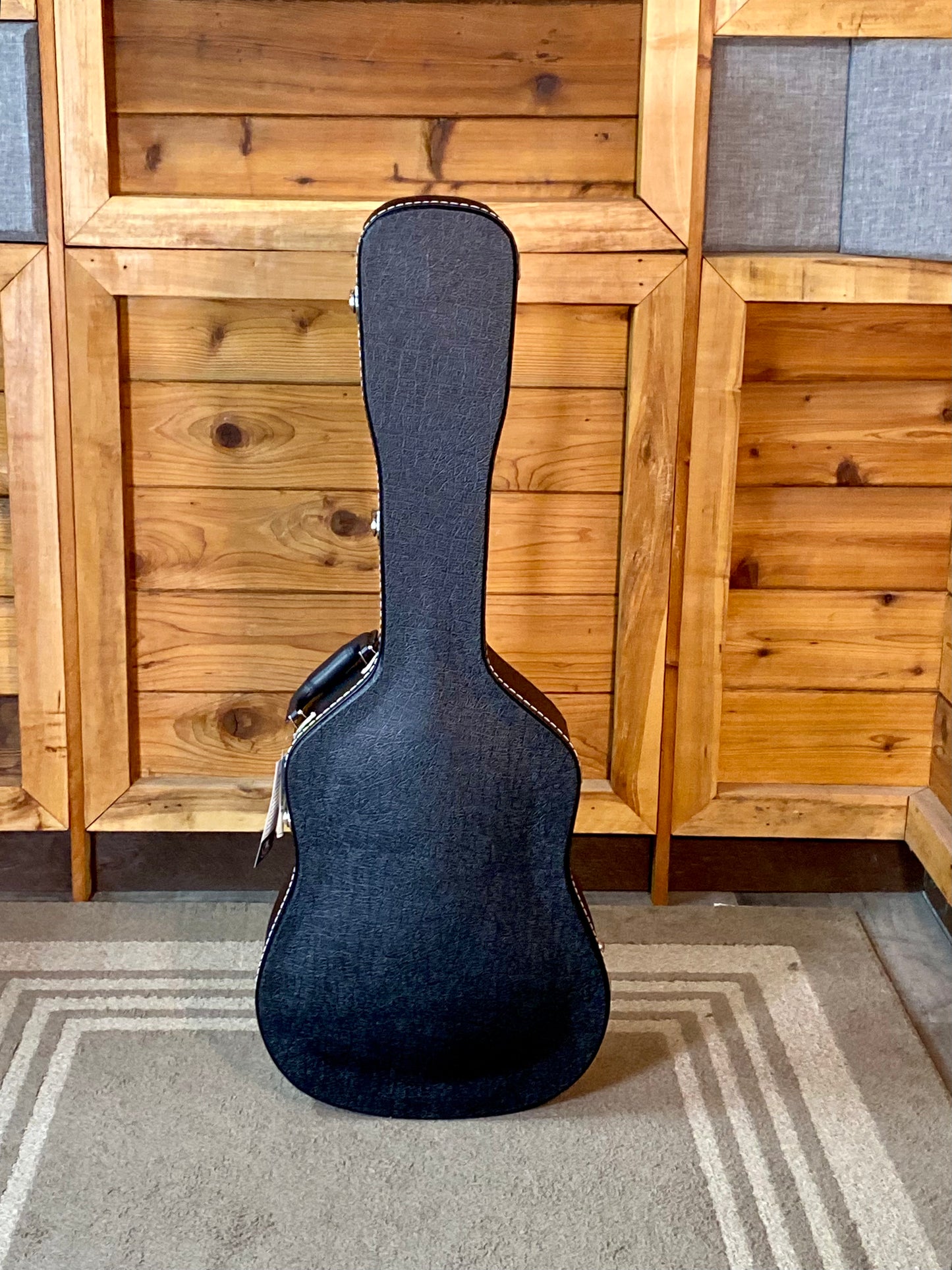 Martin D-28 Billy Strings Dreadnought Acoustic Guitar with Hardshell Case