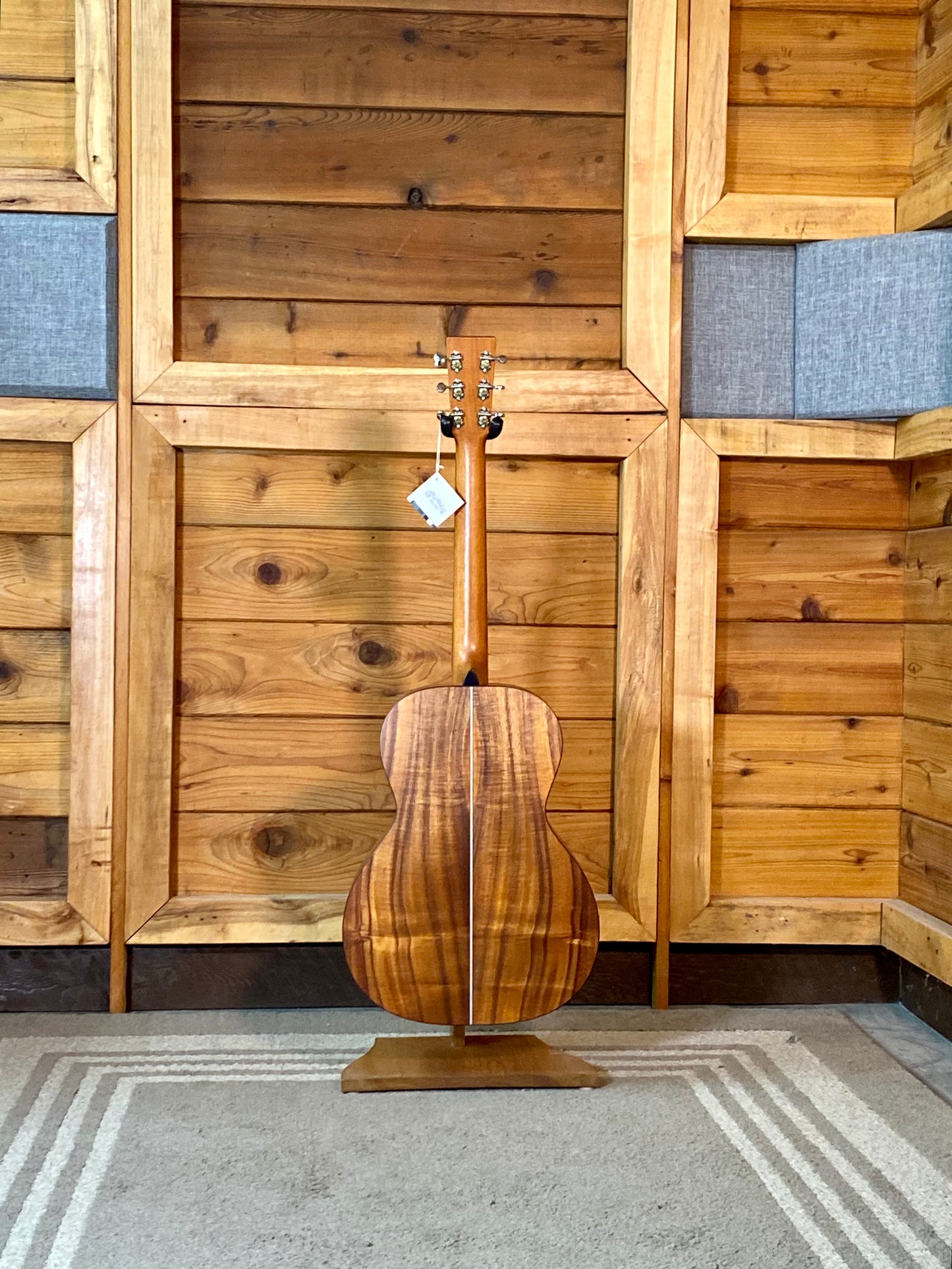 Martin 00L Oliver Special Editions Sloped Shoulder 00-14 Fret Acoustic Guitar