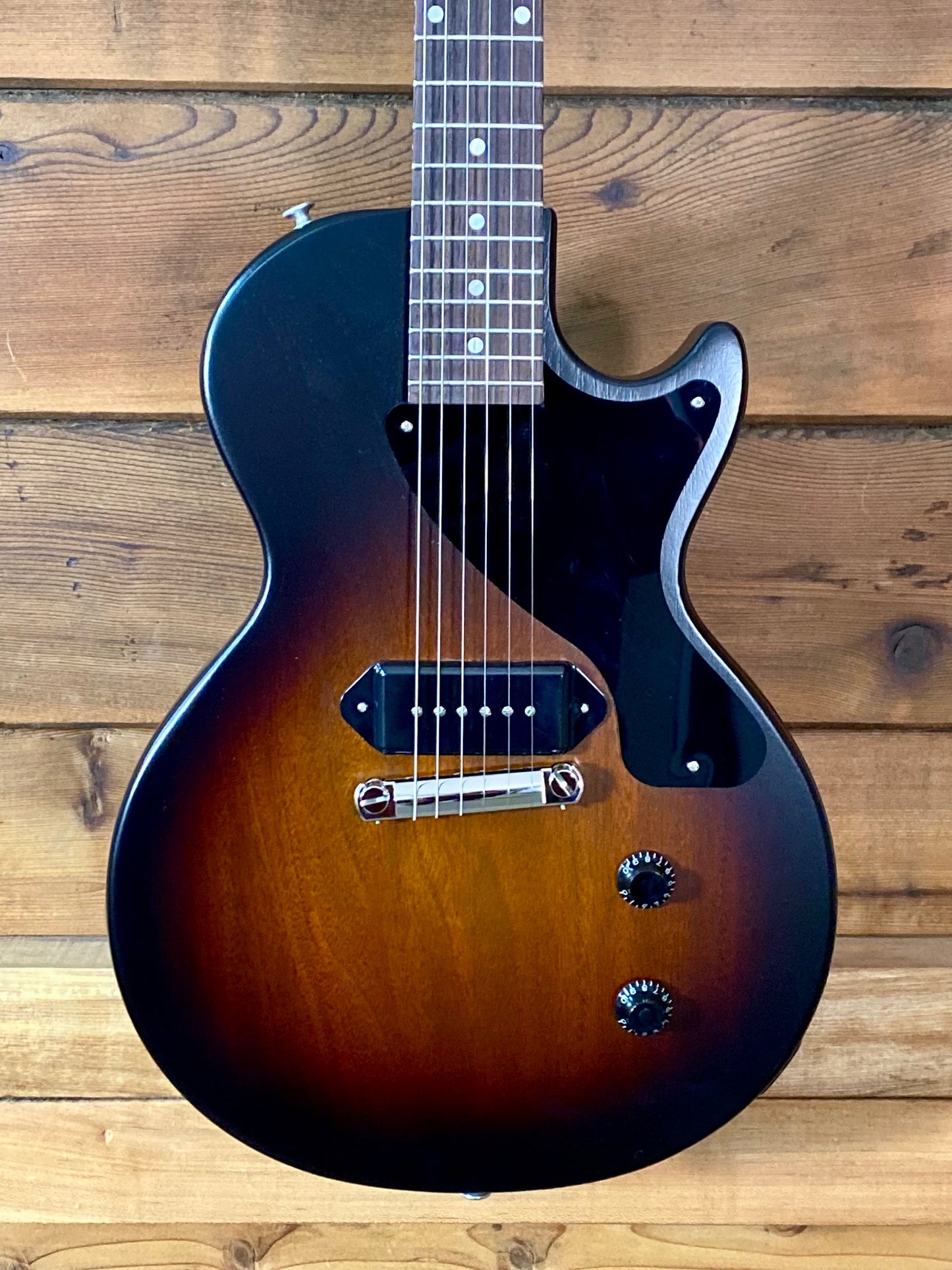 Gibson Les Paul Junior Faded With Softshell Case in Tobacco Burst Satin USA Exclusive