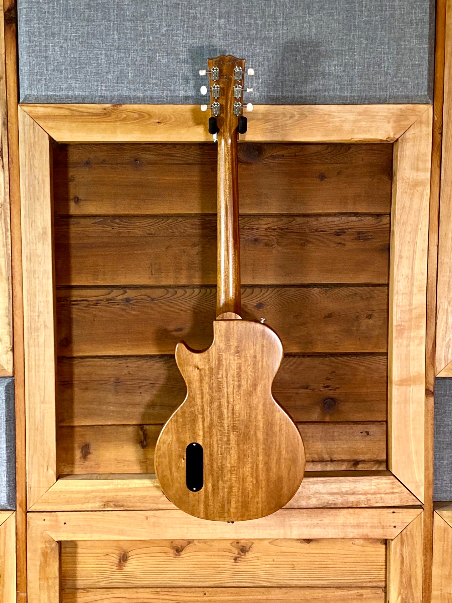 Gibson Les Paul Junior Faded With Softshell Case In Satin Walnut USA Exclusive