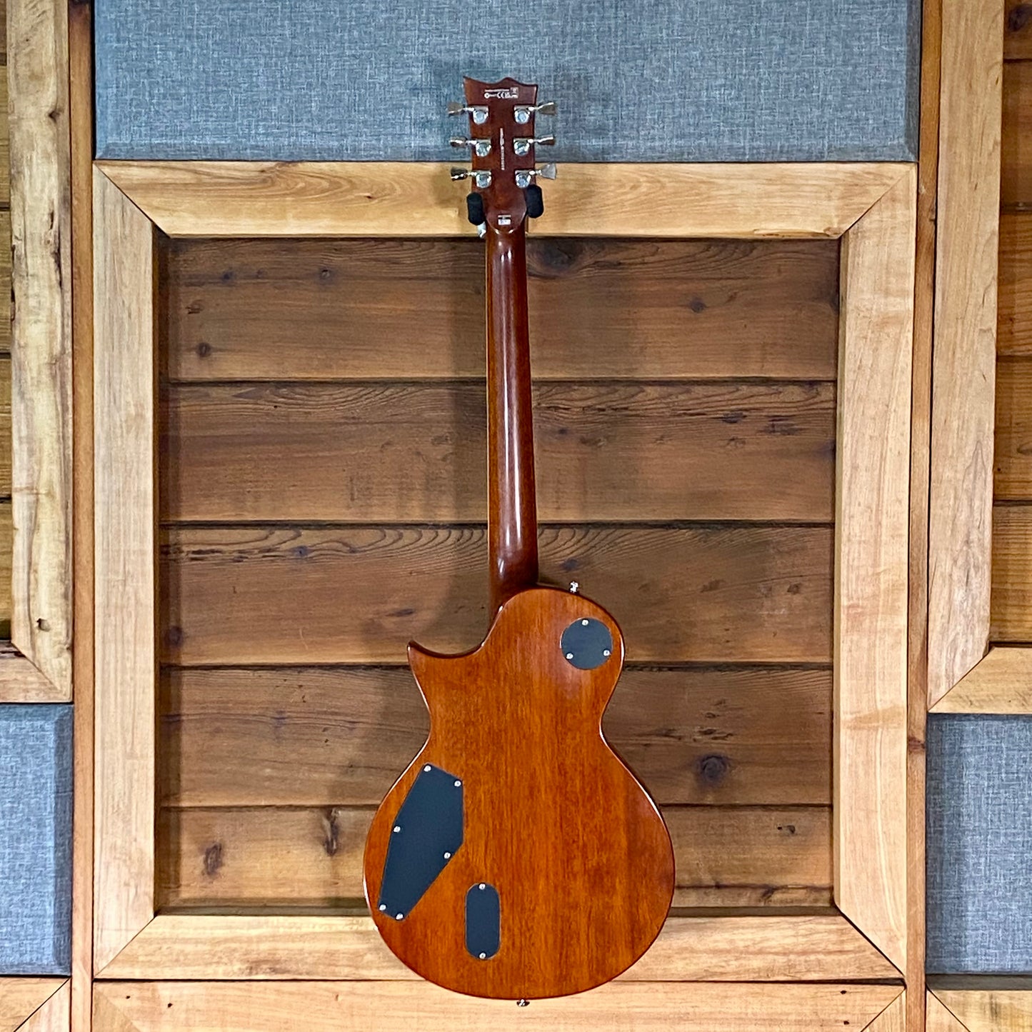 ESP LTD EC-1000T Deluxe With Case - Honey Burst Satin USED