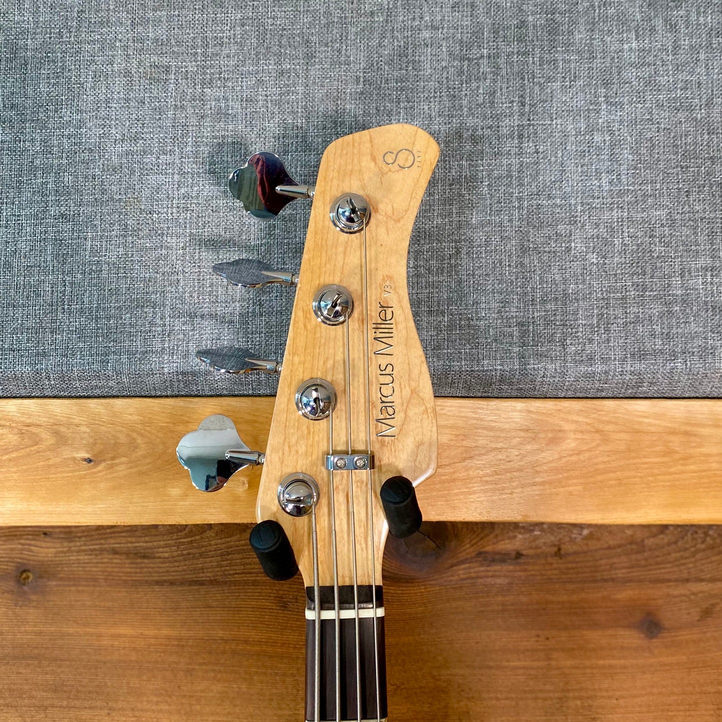 Sire Marcus Miller V3 Bass  2nd Generation in Tobacco Sunburst With Hardcase USED