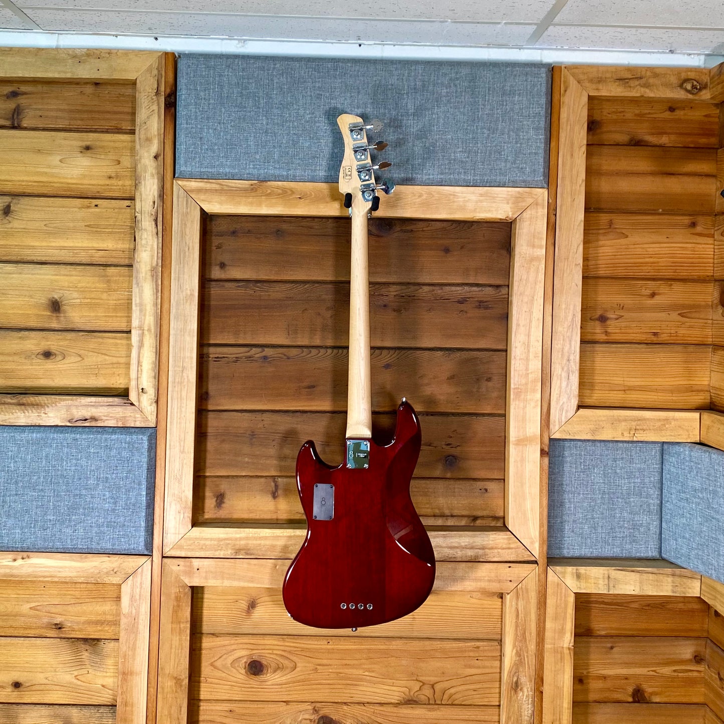 Sire Marcus Miller V3 Bass  2nd Generation in Tobacco Sunburst With Hardcase USED