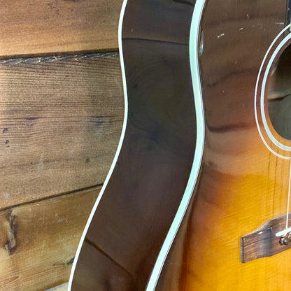 Gibson J-45 With Original Hardcase 1990 USED