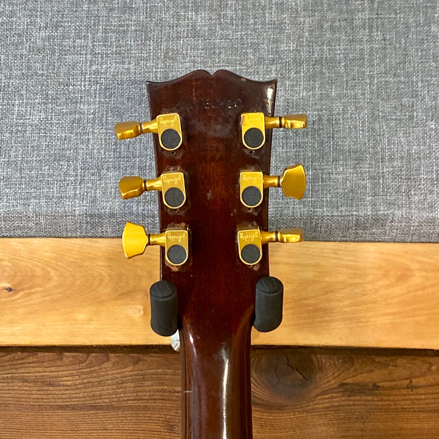 Gibson J-45 With Original Hardcase 1990 USED