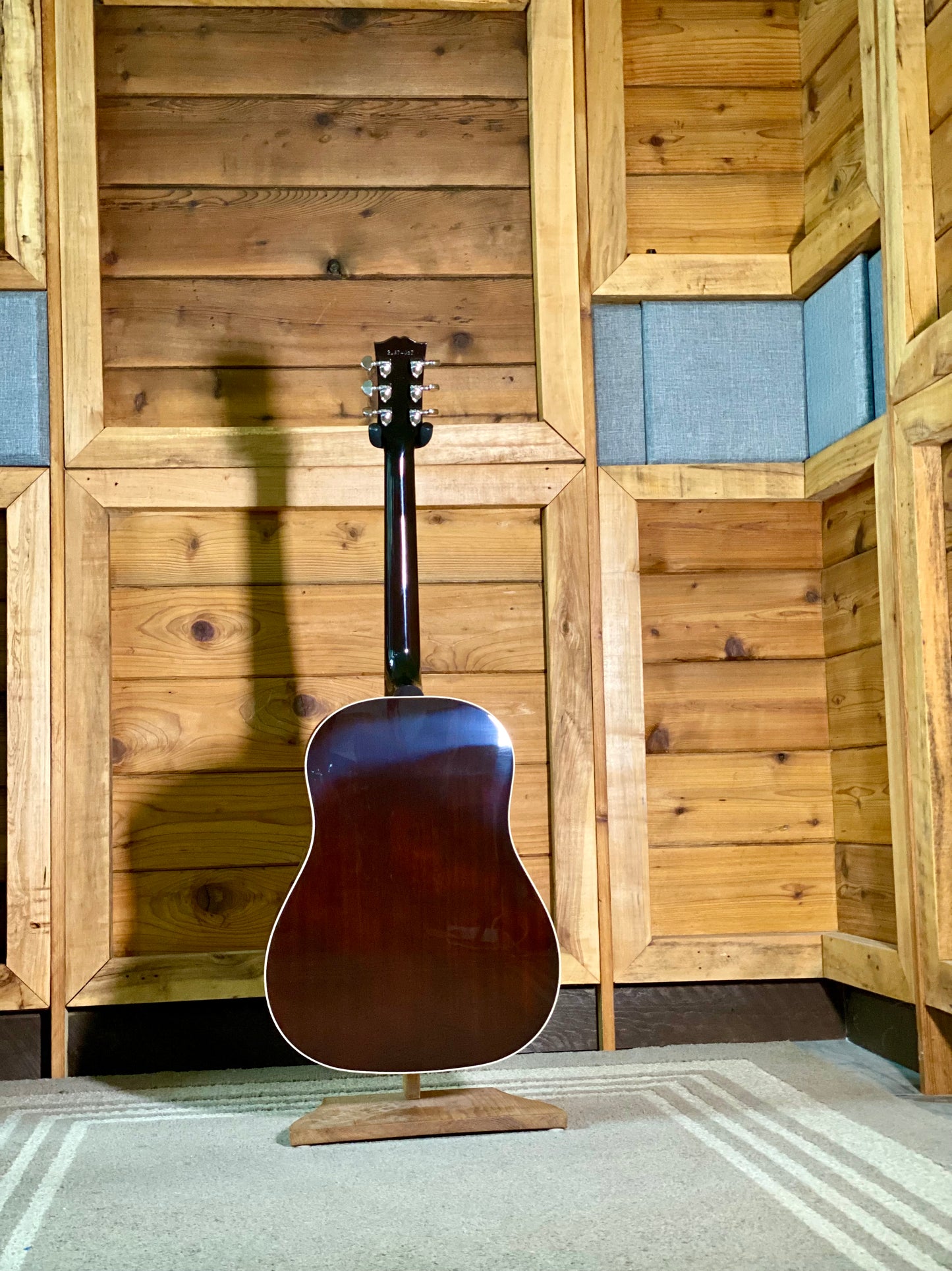 Gibson J-45 Standard Electric Acoustic in Vintage Sunburst