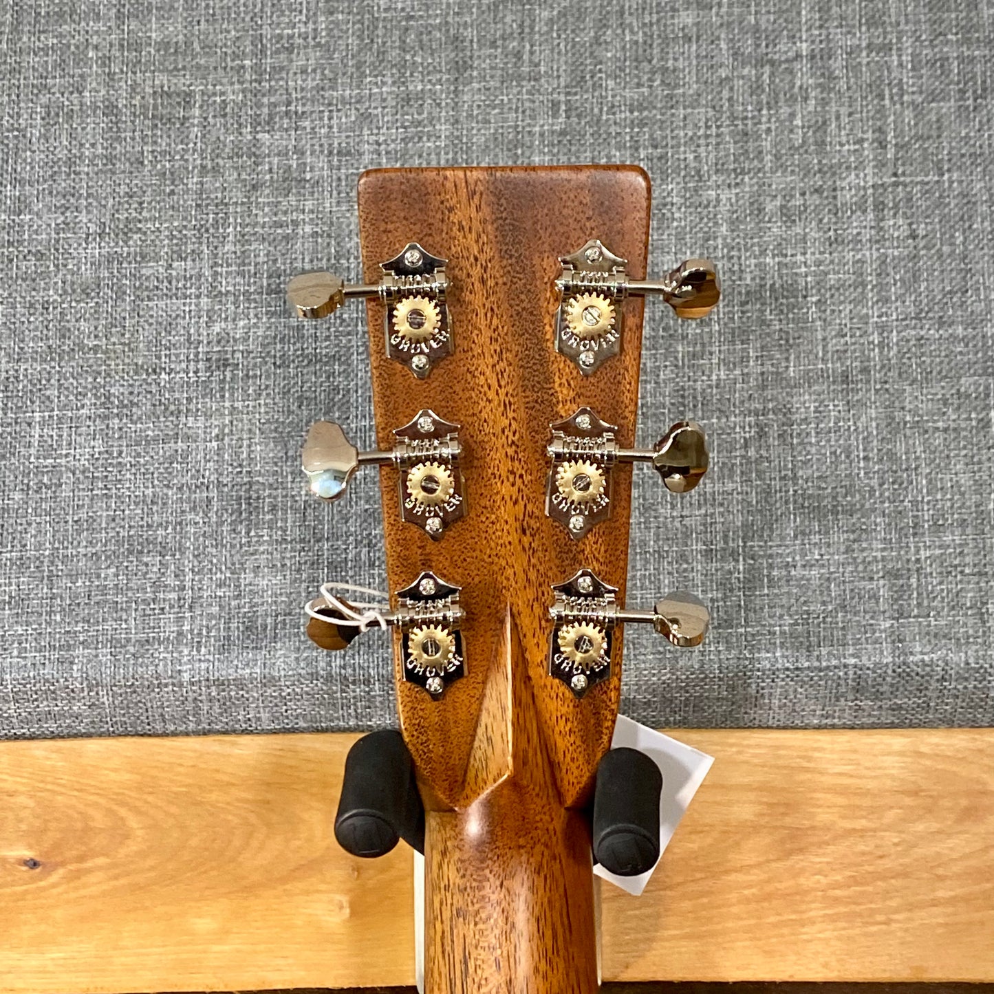 Martin  Standard Series Super HD-28  Super D-14 Fret Acoustic Guitar