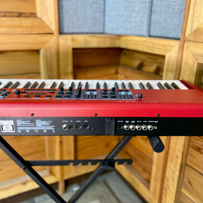 NORD Piano 6 73 73-Note Weighted Hammer Action Piano With Split / Layering & NP3 Pedal