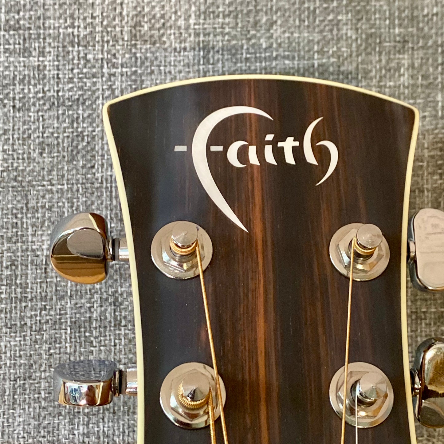 Faith Guitars Nexus Neptune Cutaway Electric/Acoustic Guitar Coffee Brown Slight Flaw