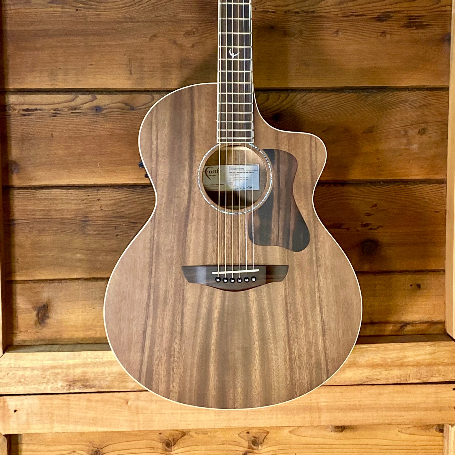 Faith Guitars Nexus Neptune Cutaway Electric/Acoustic Guitar Coffee Brown Slight Flaw