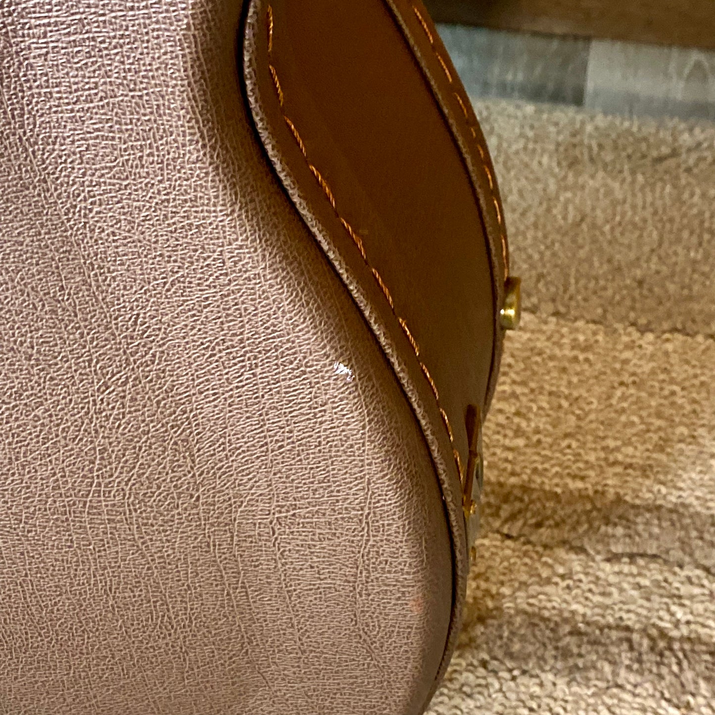 Faith Guitars Blood Moon Neptune Cutaway Electric / Acoustic Guitar With Hardcase Slight Flaw