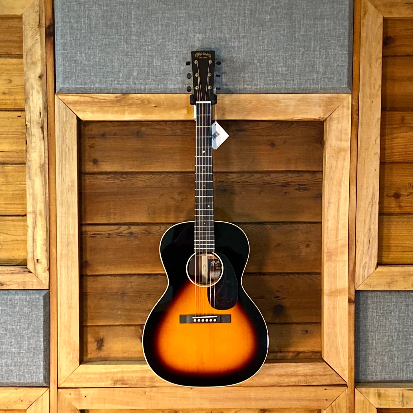 Martin Guitars CEO-7 Adirondack Spruce/Mahogany Guitar with Case