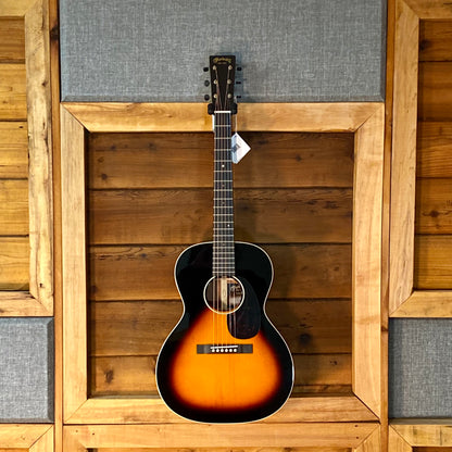 Martin Guitars CEO-7 Adirondack Spruce/Mahogany Guitar with Case