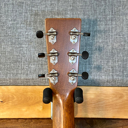 Martin Guitars CEO-7 Adirondack Spruce/Mahogany Guitar with Case